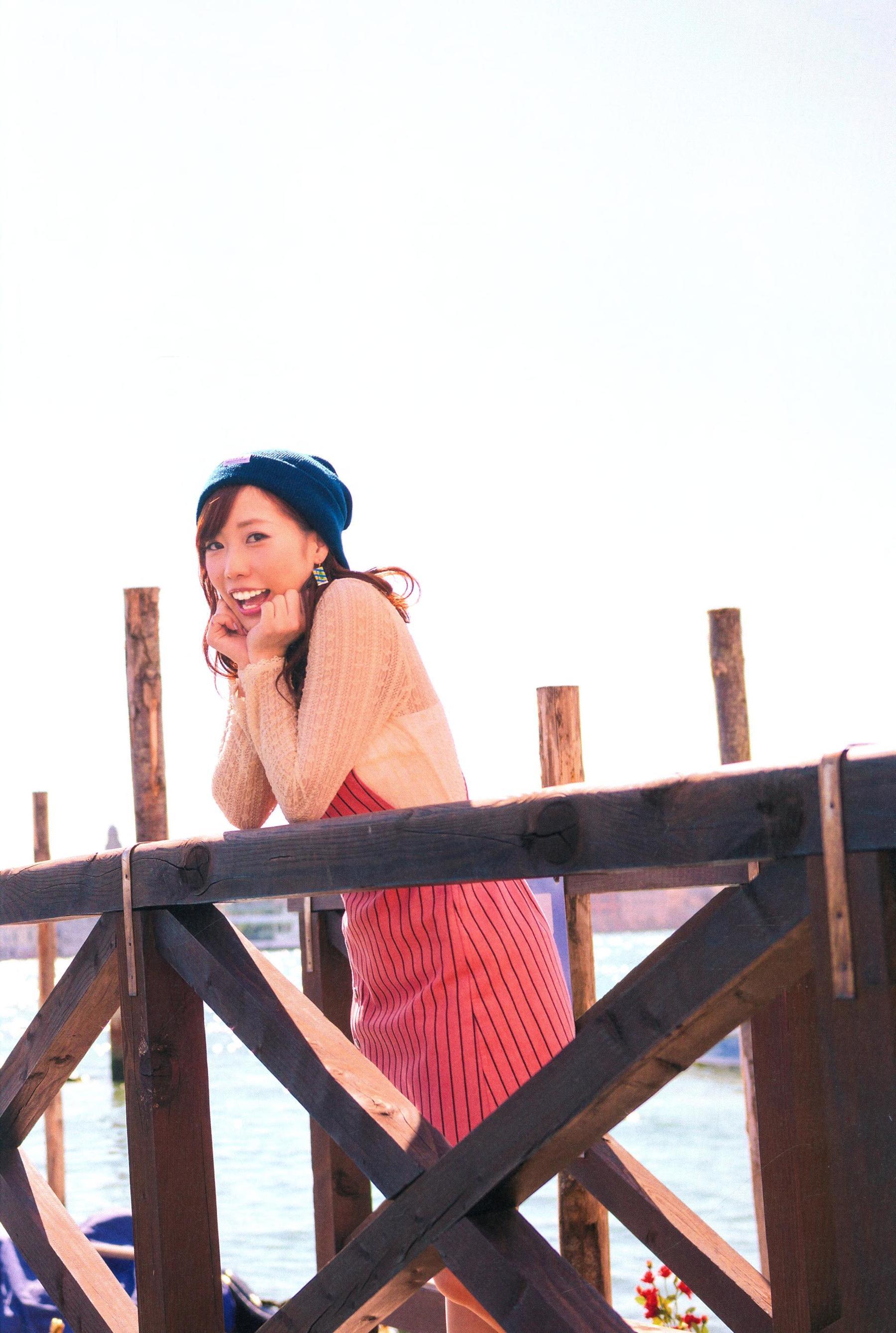 楠田亜衣奈 ファーストソロ写真集「くすくすくっすん」