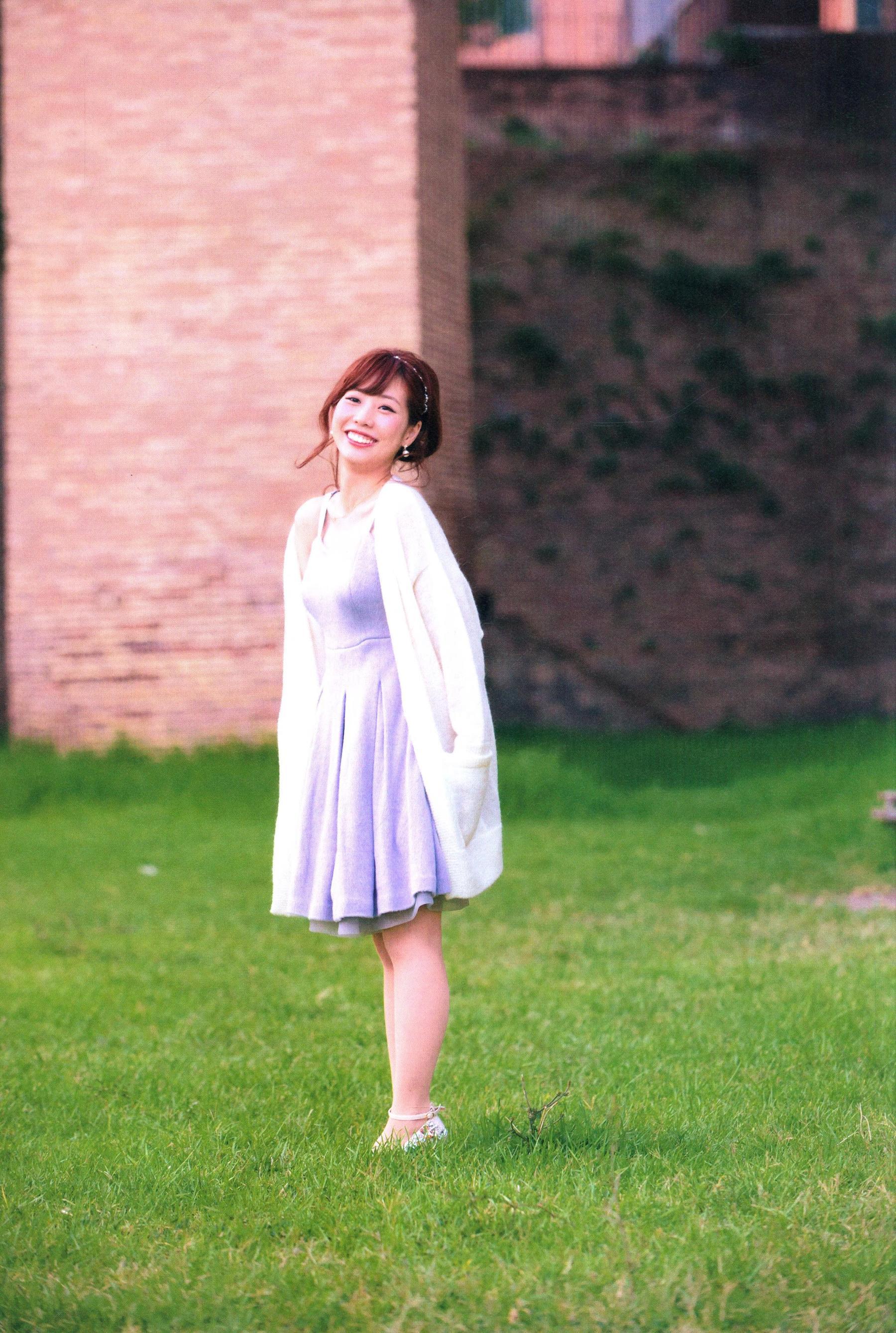 楠田亜衣奈 ファーストソロ写真集「くすくすくっすん」