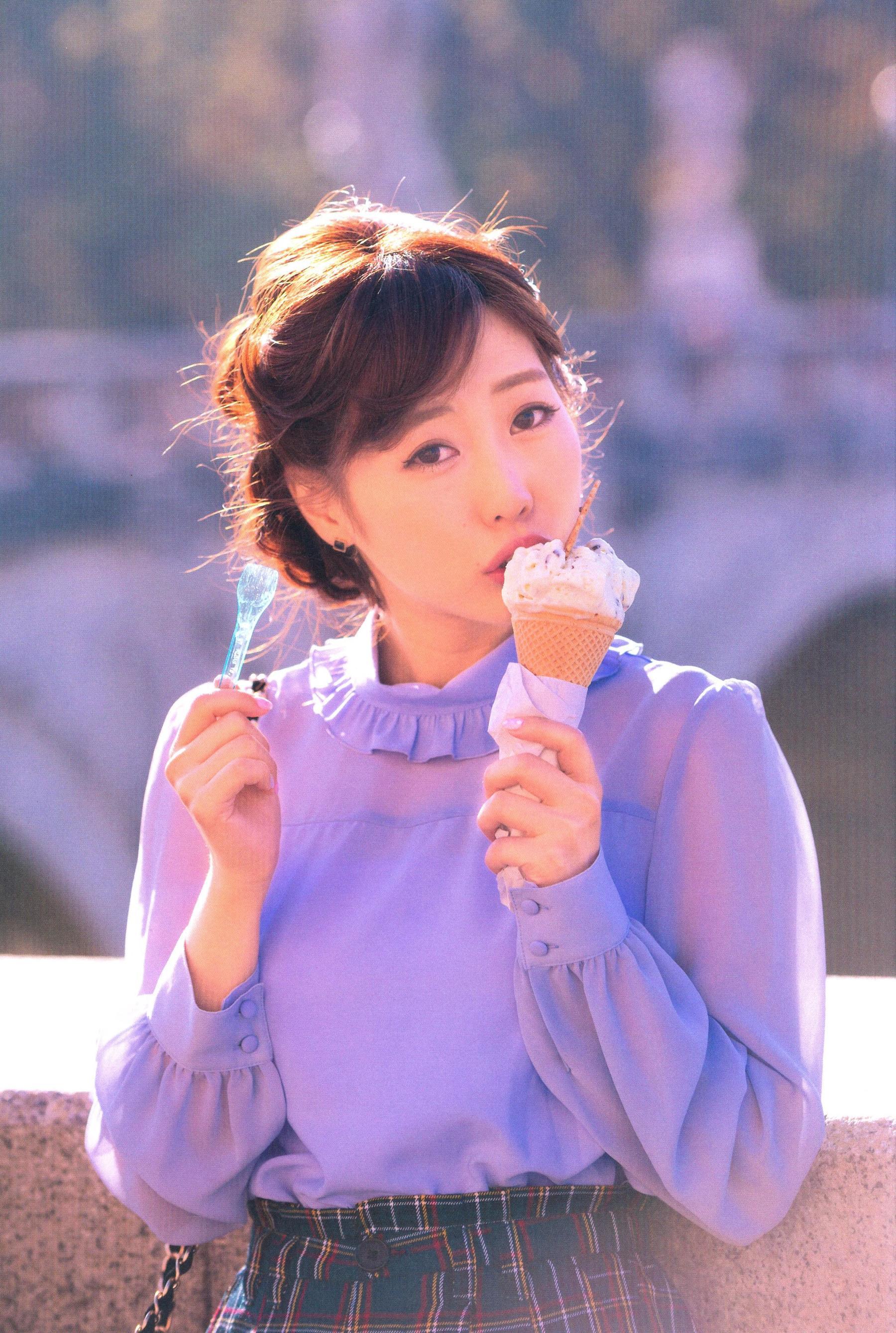 楠田亜衣奈 ファーストソロ写真集「くすくすくっすん」