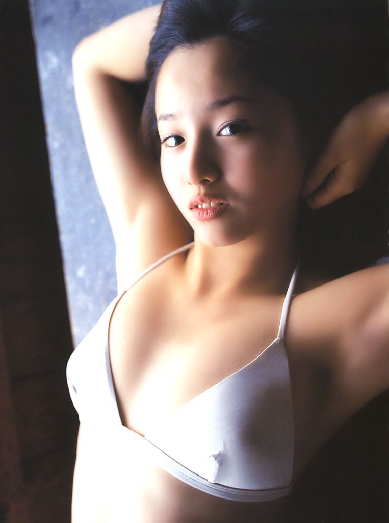 沢尻エリカ - 『erika』 写真集  撮影 橋本 雅司