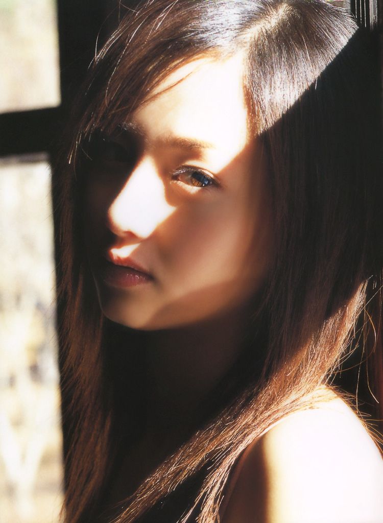 沢尻エリカ - 『erika』 写真集  撮影 橋本 雅司