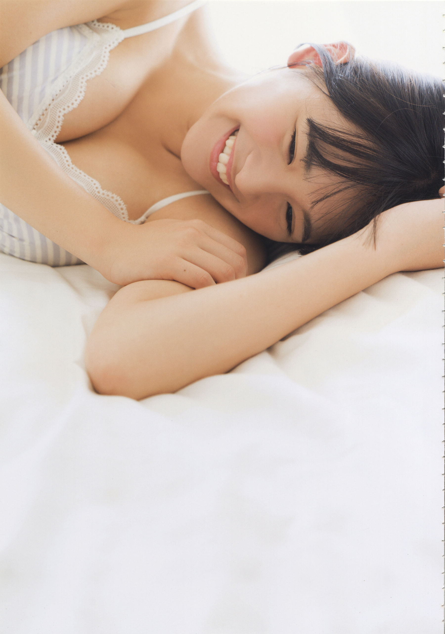 浅川梨奈 ファースト写真集 なないろ [HQ]