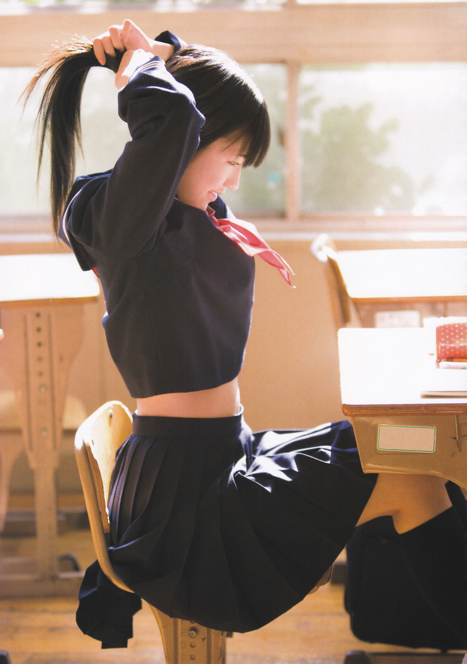 渡邊麻友『1st写真集 まゆゆ』 渡边达生