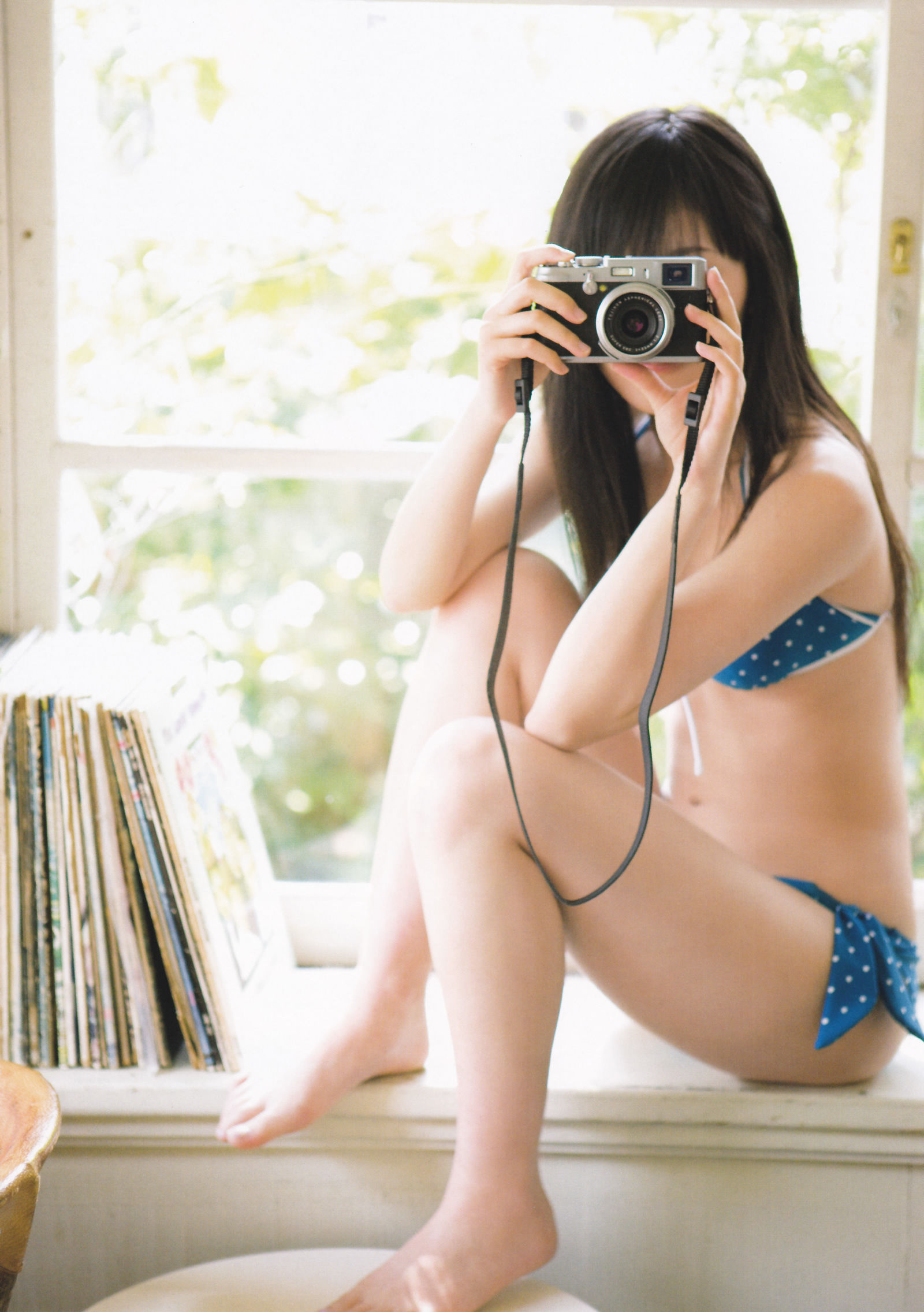 渡邊麻友『1st写真集 まゆゆ』 渡边达生