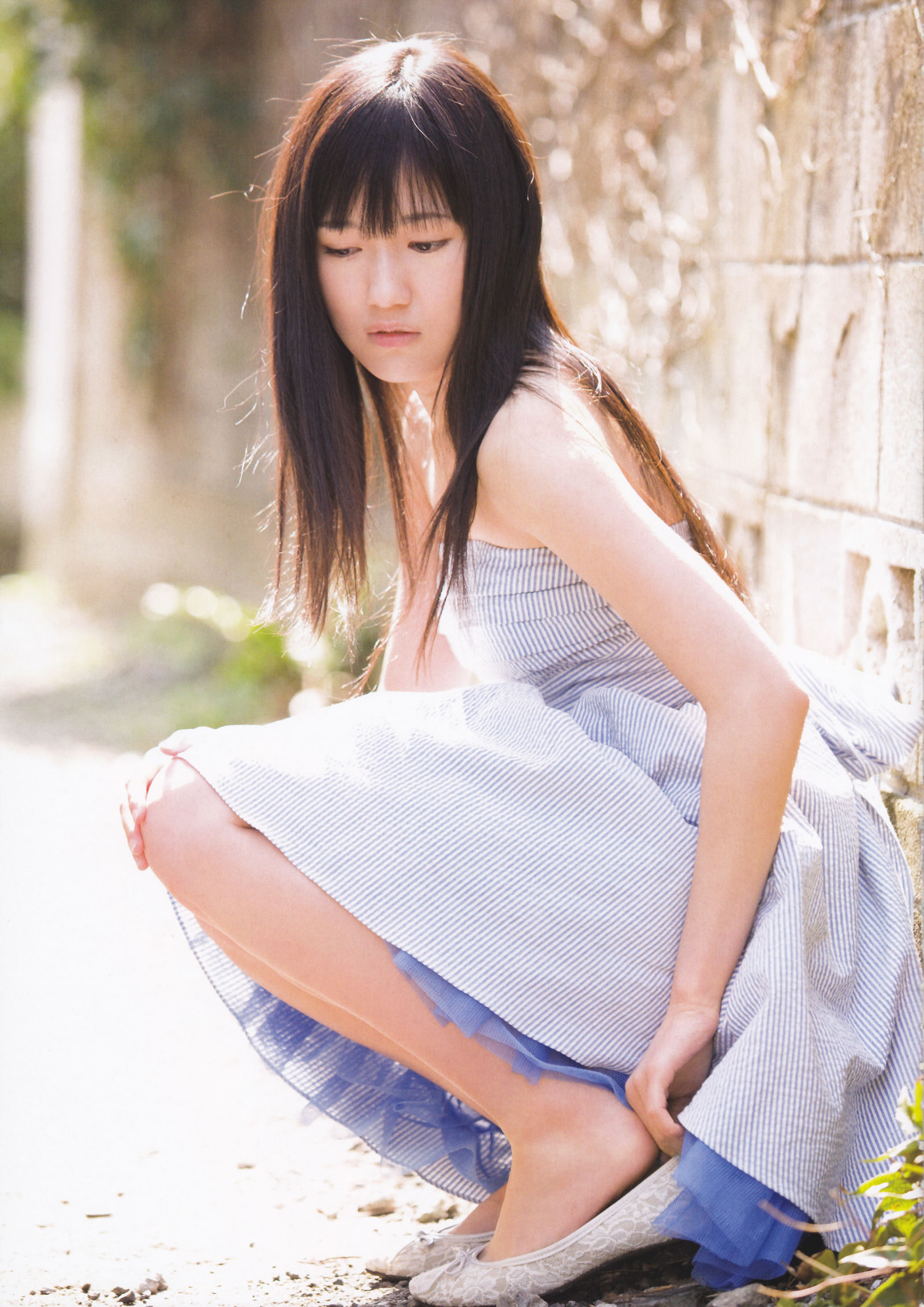 渡邊麻友『1st写真集 まゆゆ』 渡边达生