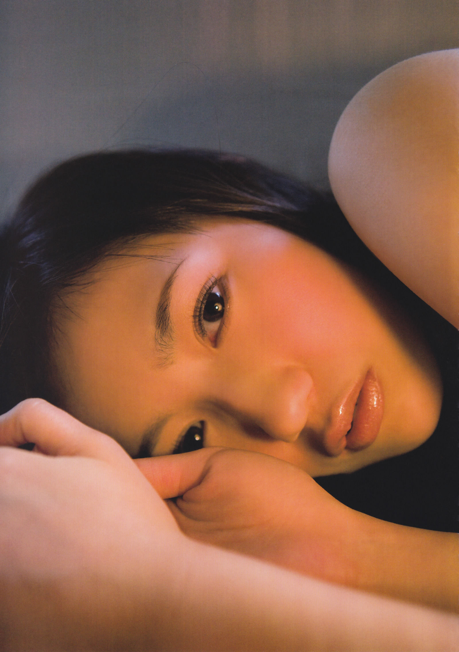 渡邊麻友『1st写真集 まゆゆ』 渡边达生