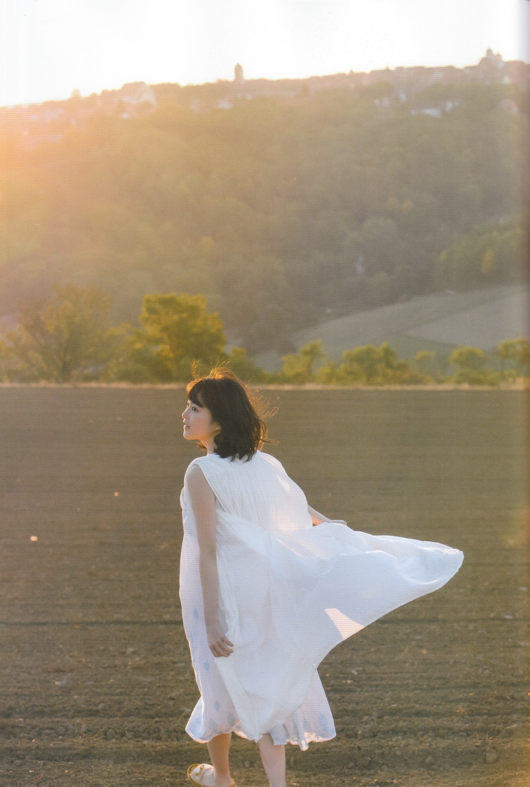 生田絵梨花1st写真集 『転調』