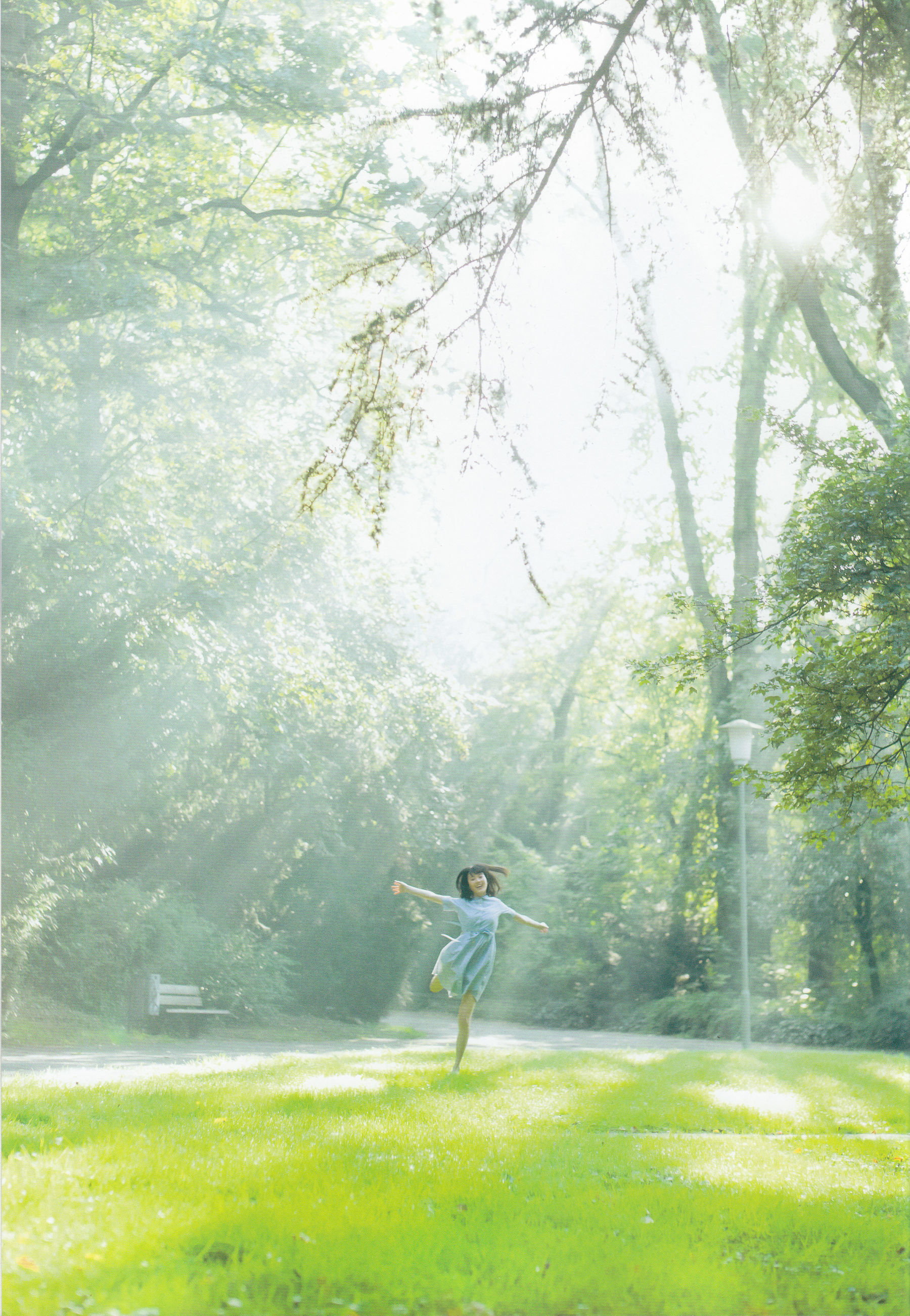 生田絵梨花1st写真集 『転調』