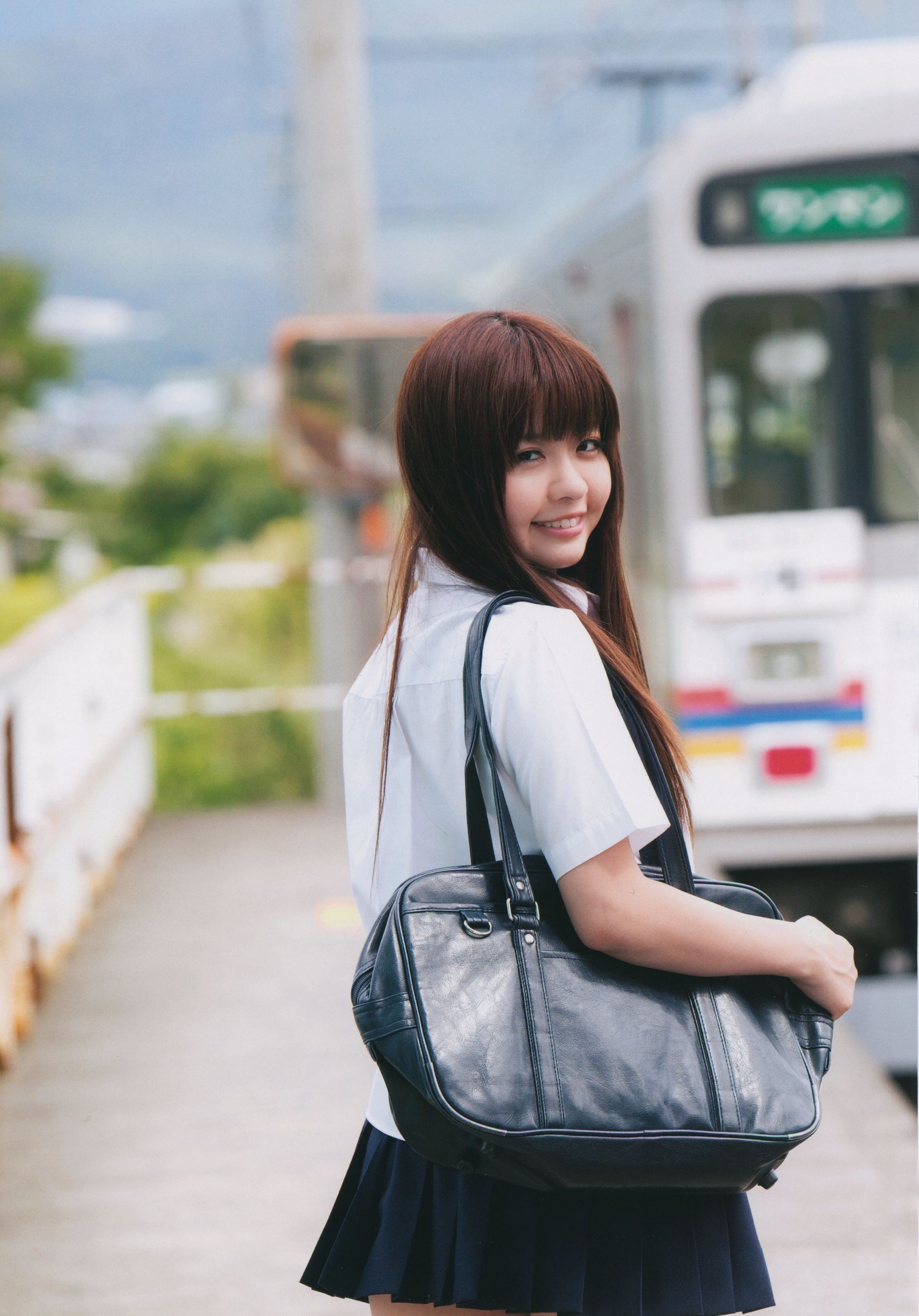 葉山めい 1st.写真集「May I …」