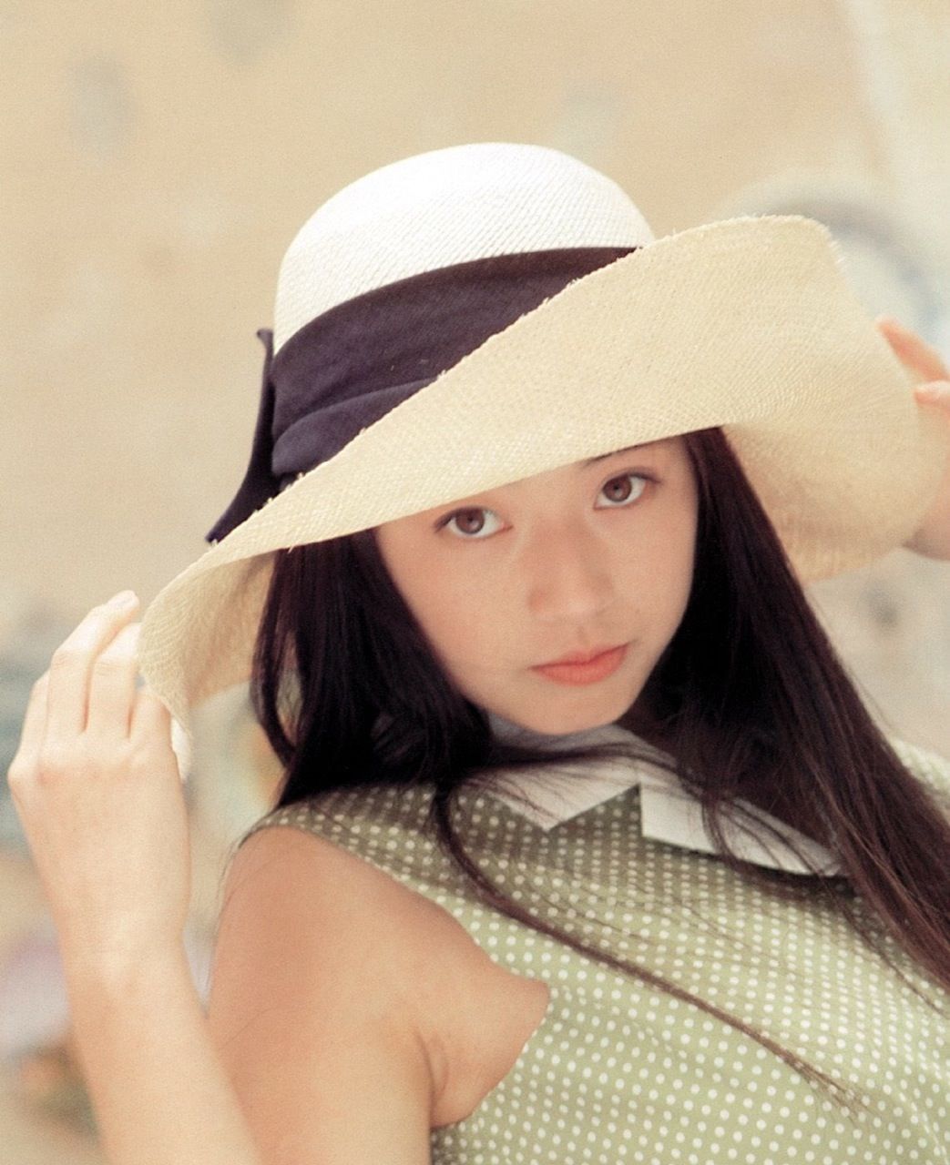 高冈早纪 COVER ROMANCERO