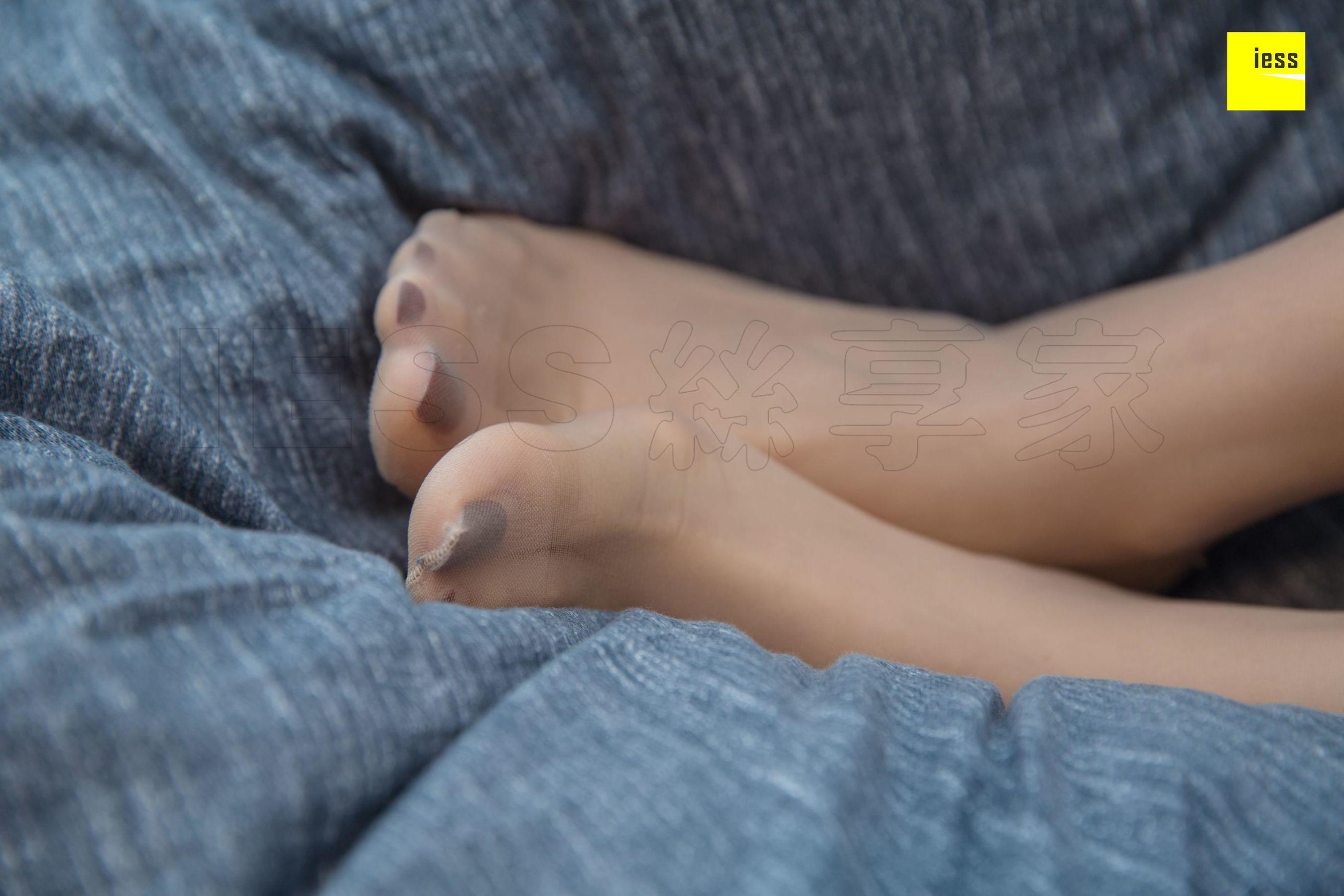 [异思趣向IESS]  模特：九妹 《刚起床的九妹》