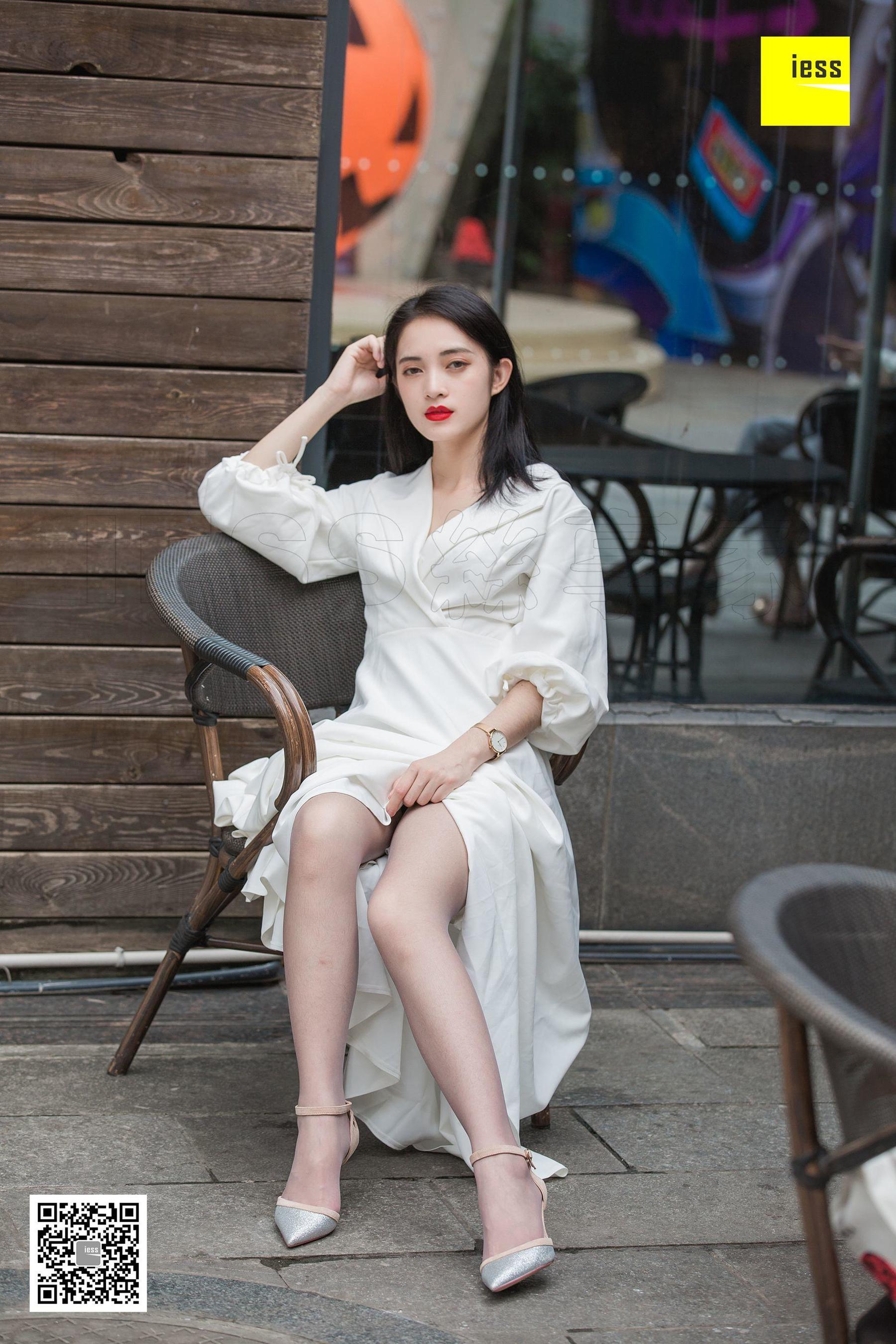 [异思趣向IESS]  模特：姗姗 《烈焰红唇白长裙》