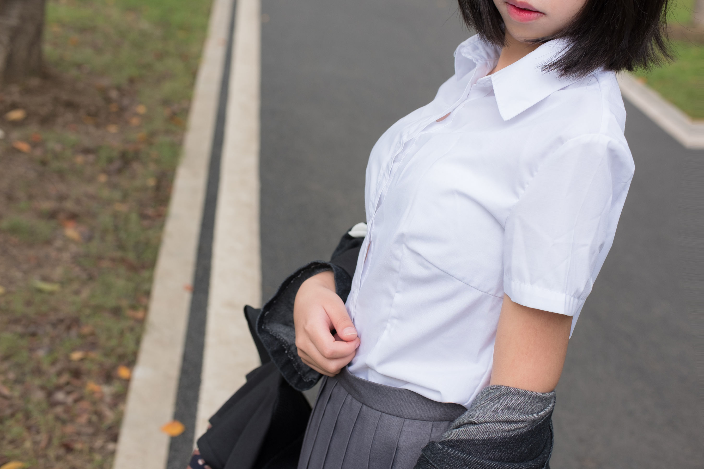 [森萝财团] BETA-008 学妹户外肉丝美足