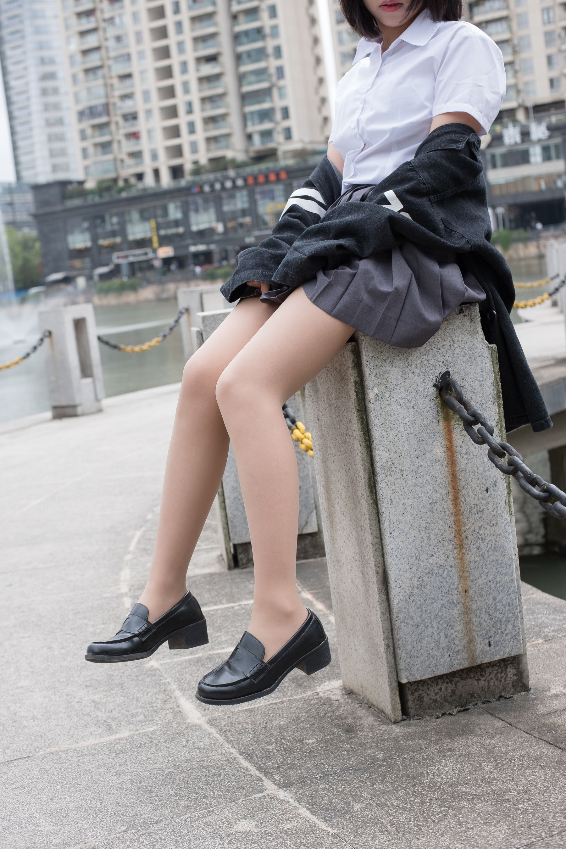 [森萝财团] BETA-008 学妹户外肉丝美足