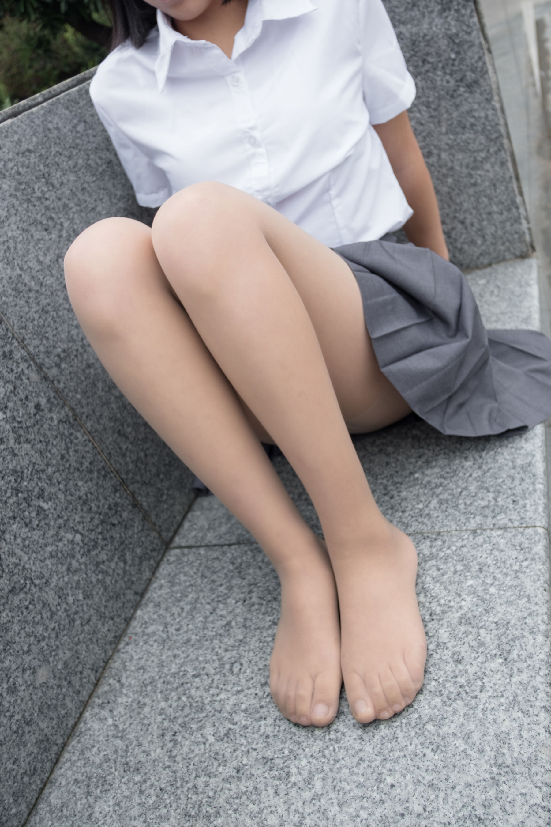 [森萝财团] BETA-008 学妹户外肉丝美足