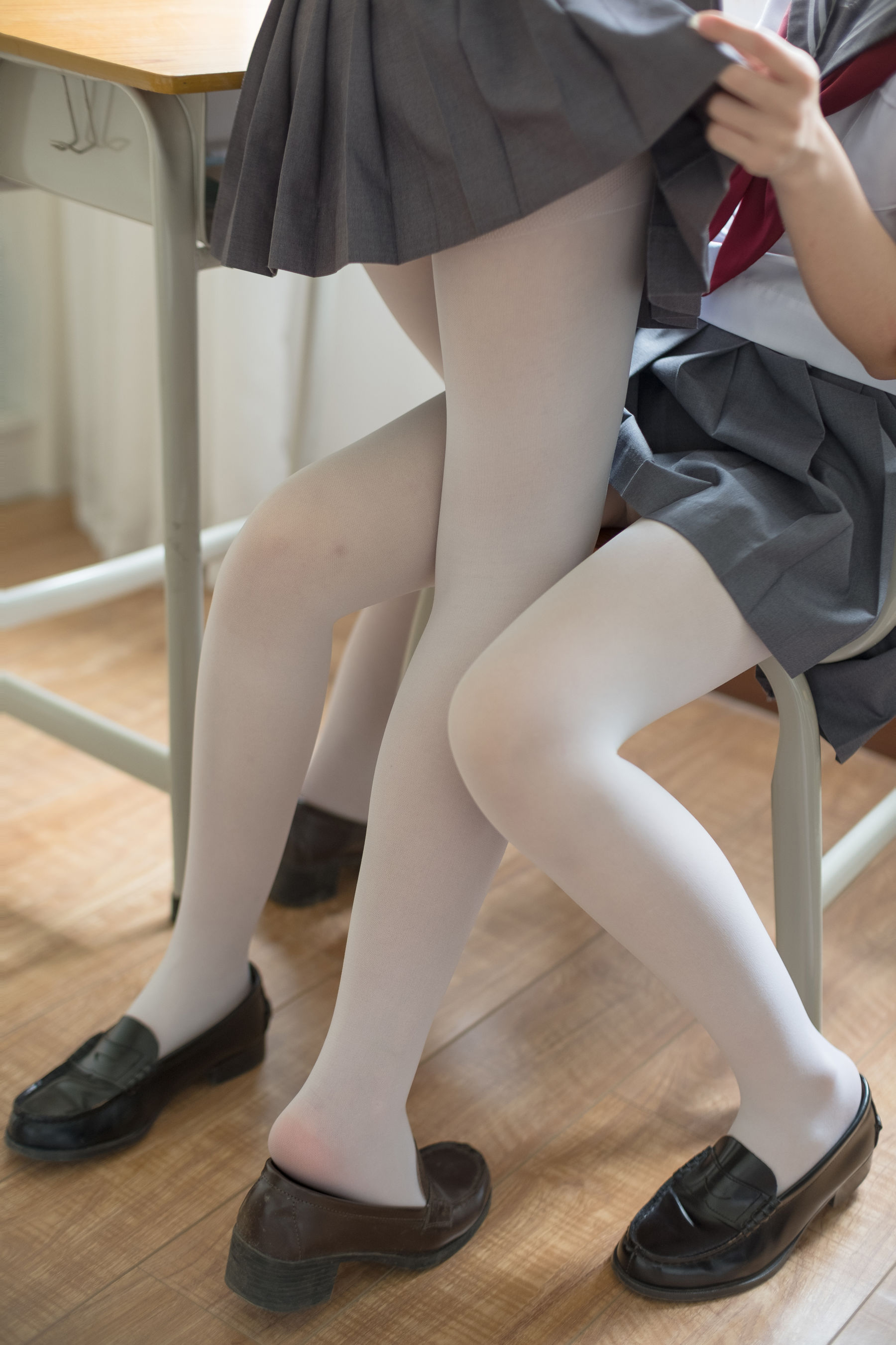 [森萝财团] X-025 JK白丝姐妹花