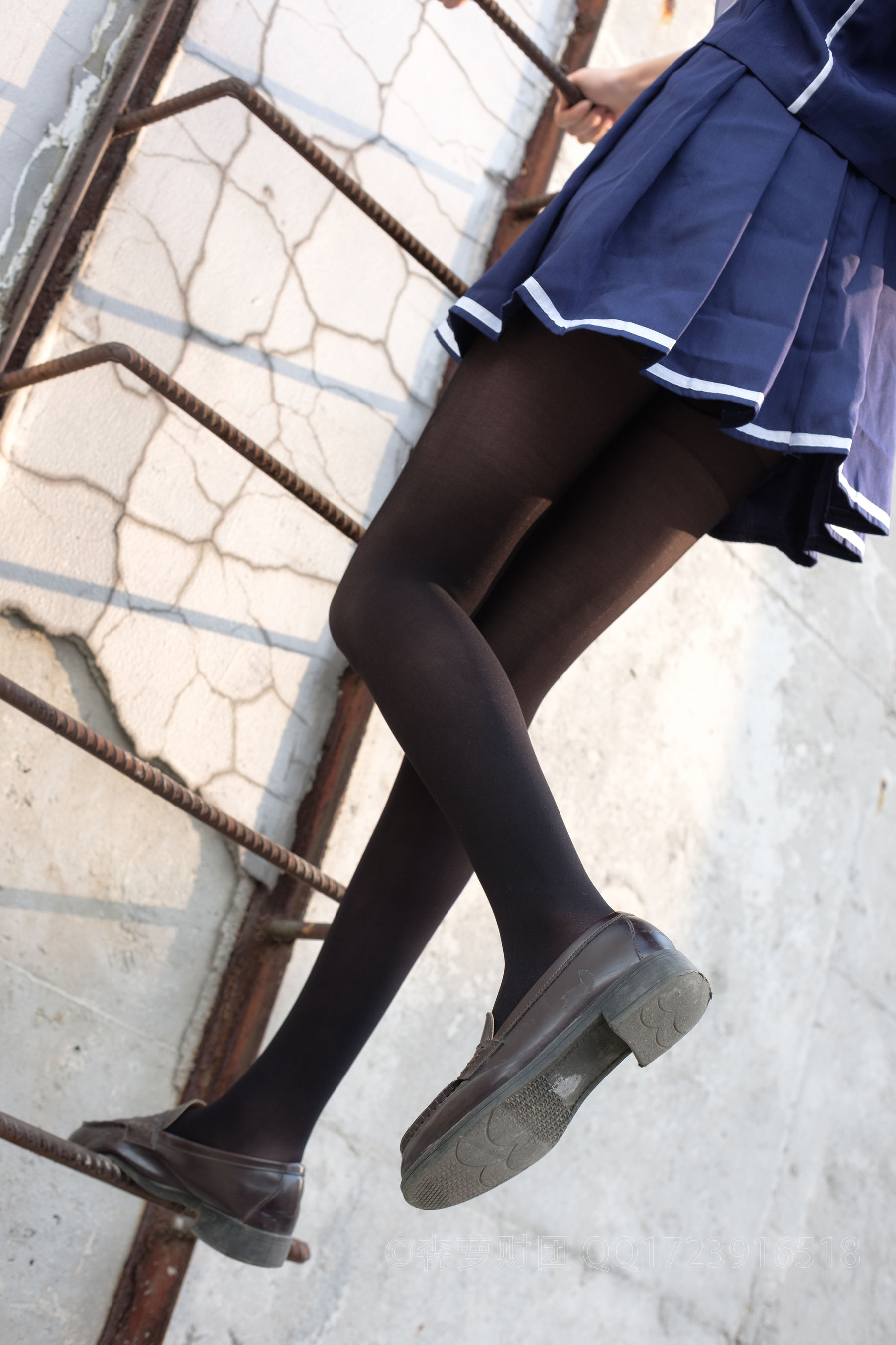 [森萝财团] X-043 天台黑丝水手服
