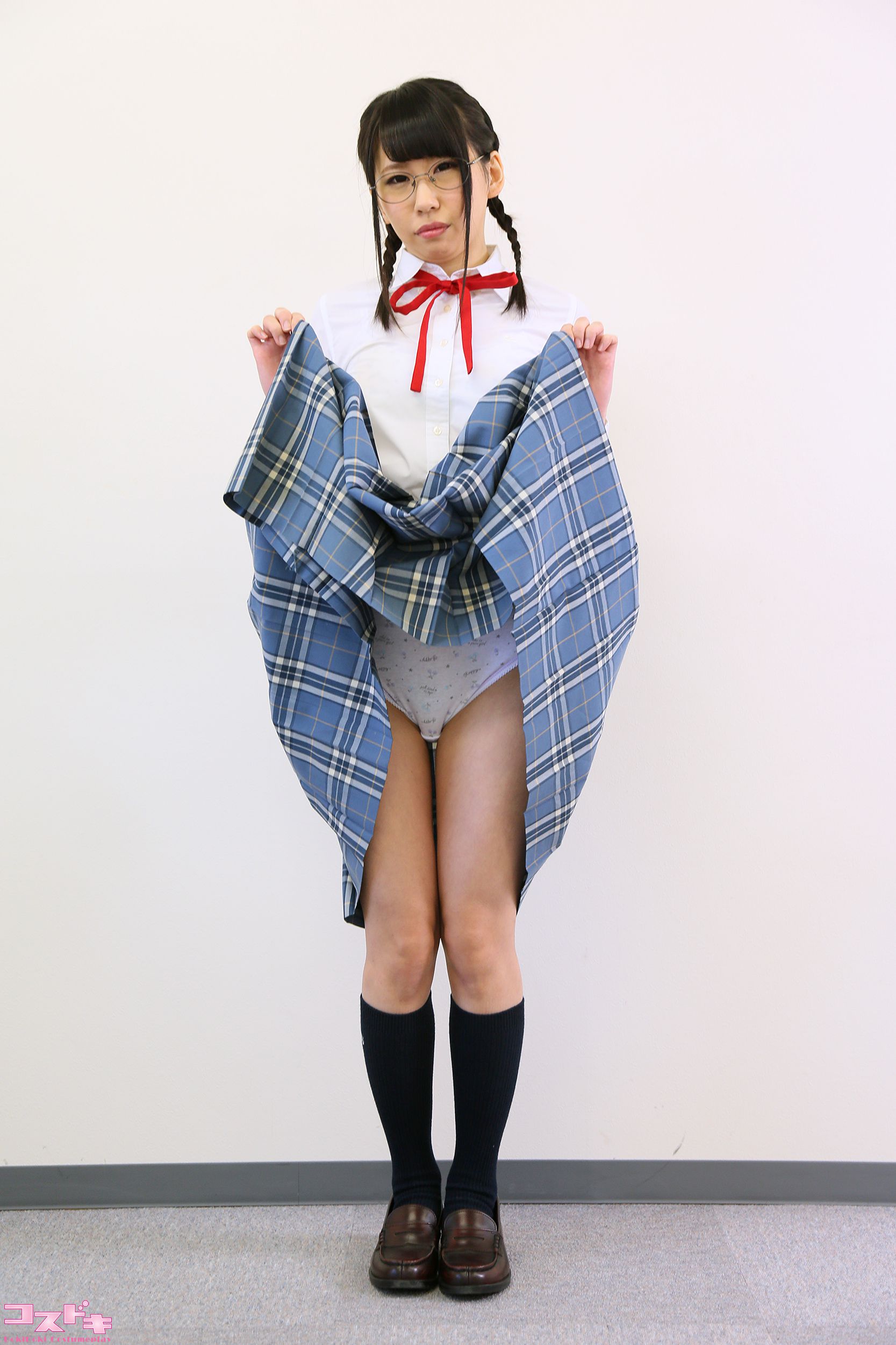 [Cosdoki] Hinano Asari 麻里ひなの asarihinano_pic_seifuku1