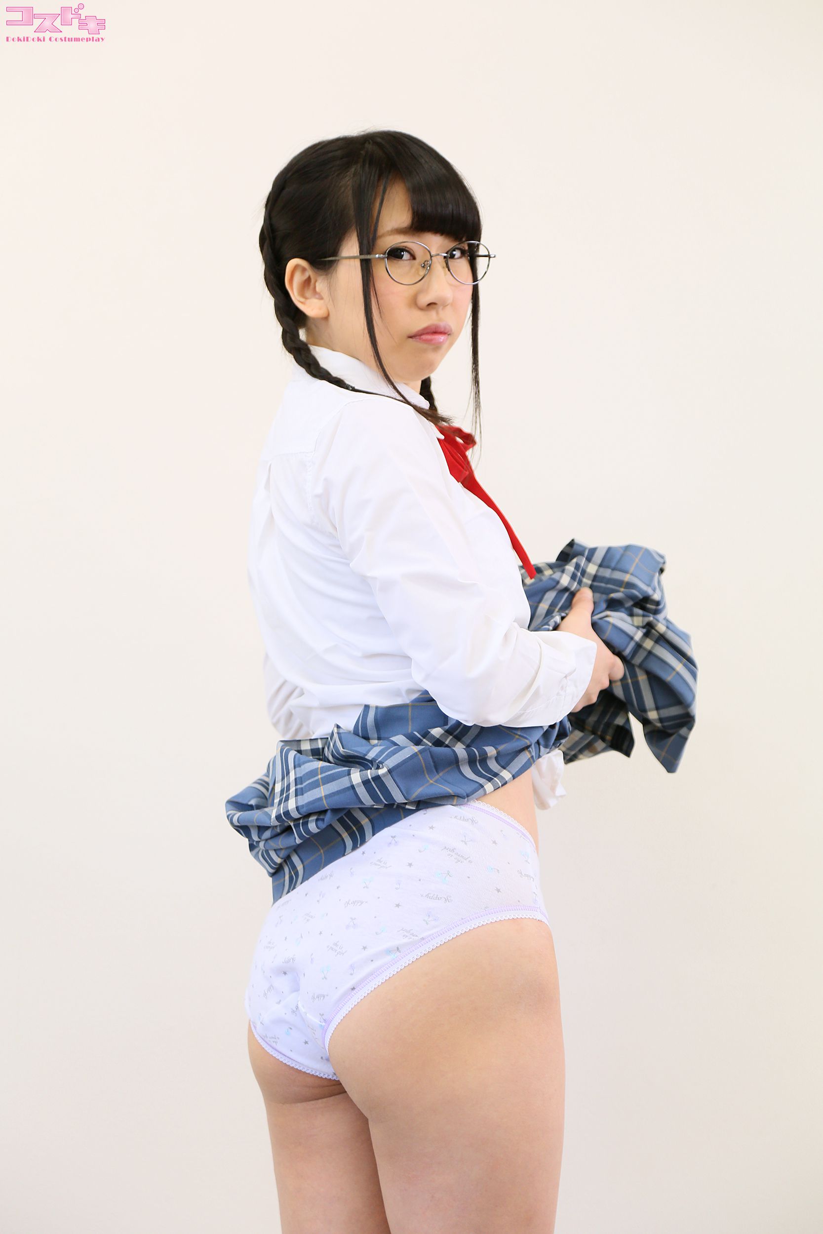 [Cosdoki] Hinano Asari 麻里ひなの asarihinano_pic_seifuku1