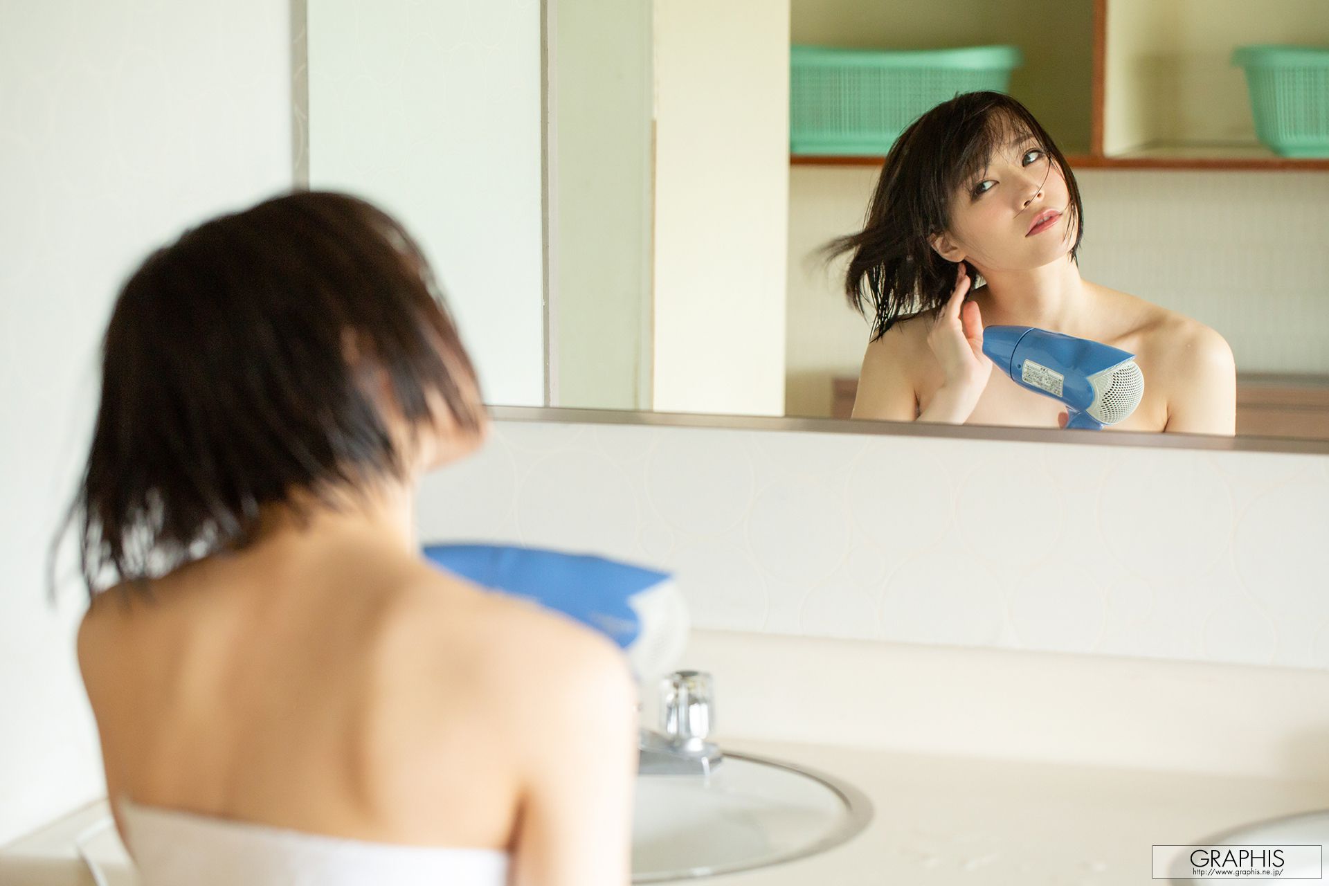 [Graphis] Summer Special Airi Suzumura 鈴村 あいり『 Days of Love 』