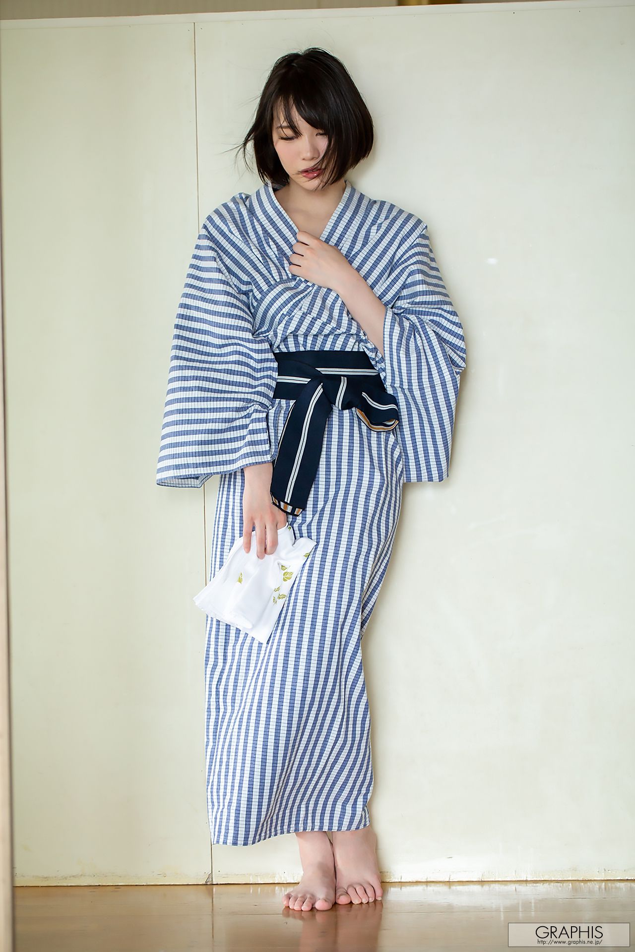 [Graphis] Summer Special Airi Suzumura 鈴村 あいり『 Days of Love 』