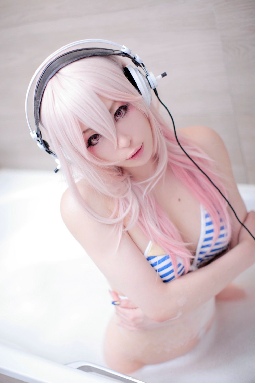 Usagi 《Sonicomi 》Super Sonico [Rabbit hutch]