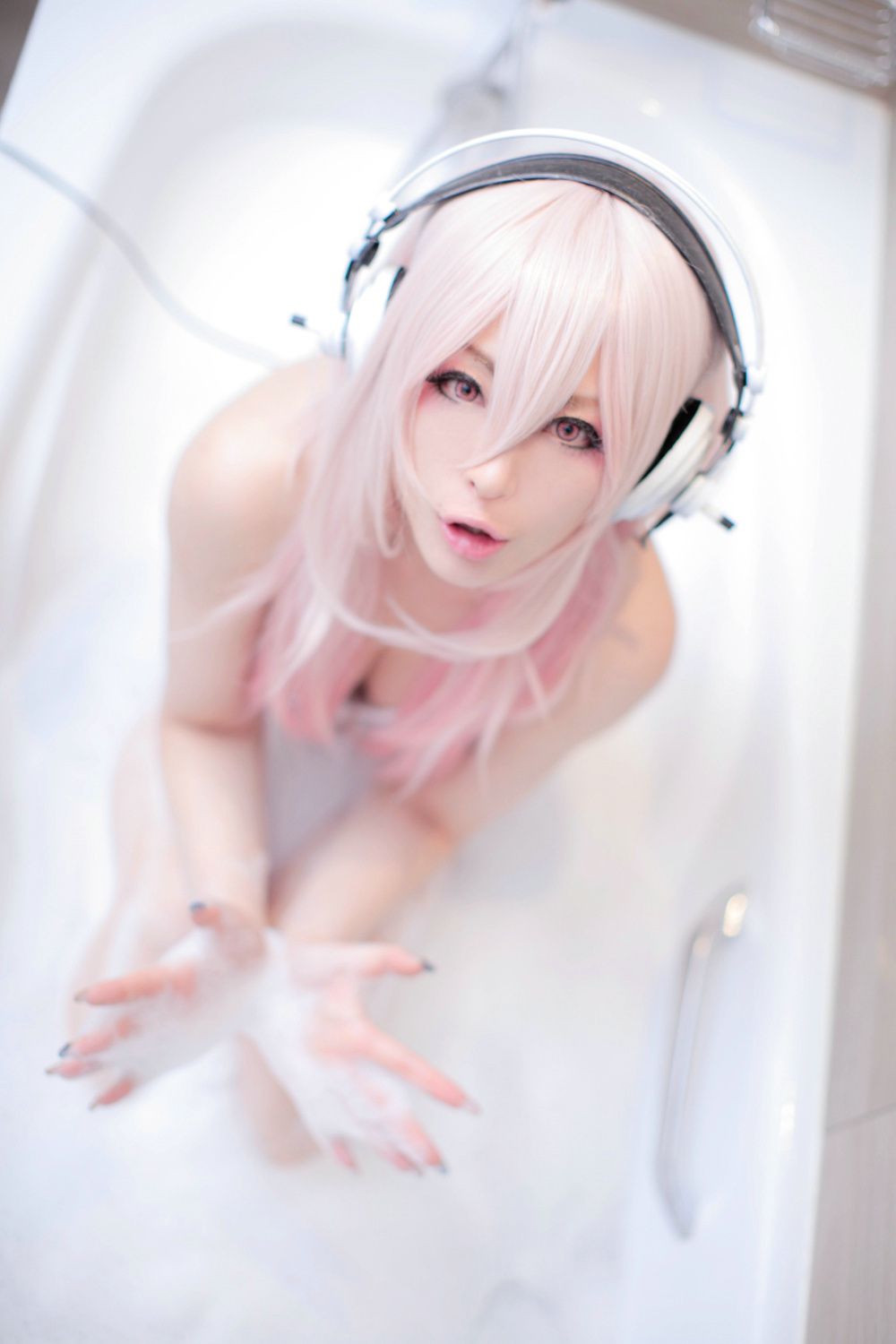 Usagi 《Sonicomi 》Super Sonico [Rabbit hutch]