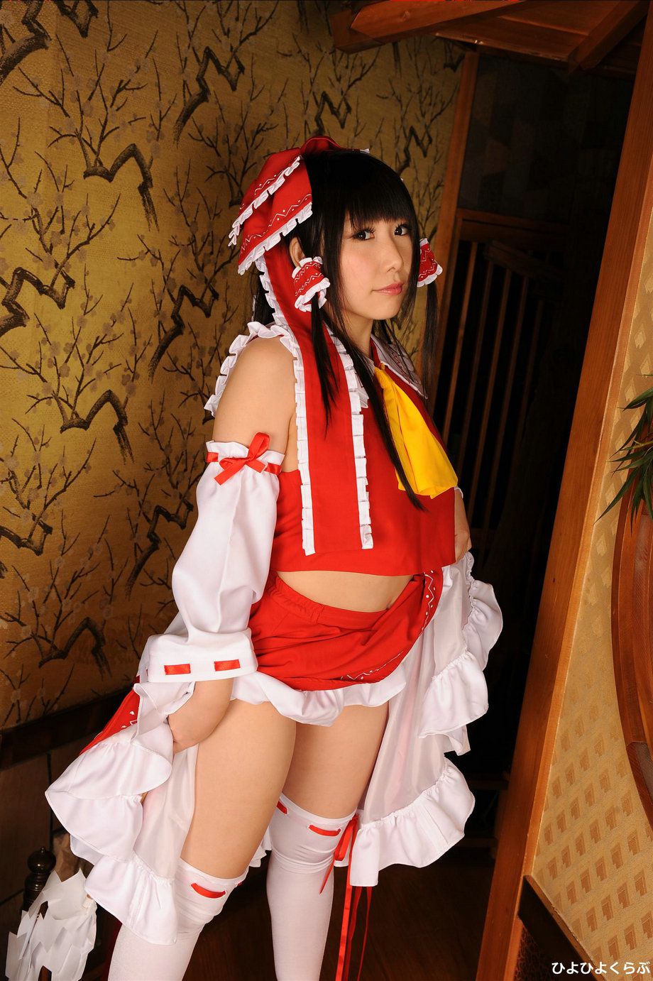 丹雫ひよ (Nishizuku Hiyo) 《東方Project》Hakurei Reimu  [HiyoHiyo Club]