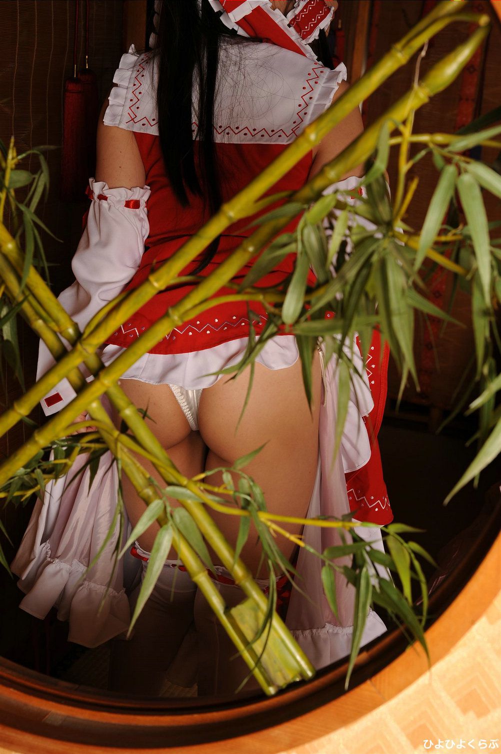 丹雫ひよ (Nishizuku Hiyo) 《東方Project》Hakurei Reimu  [HiyoHiyo Club]