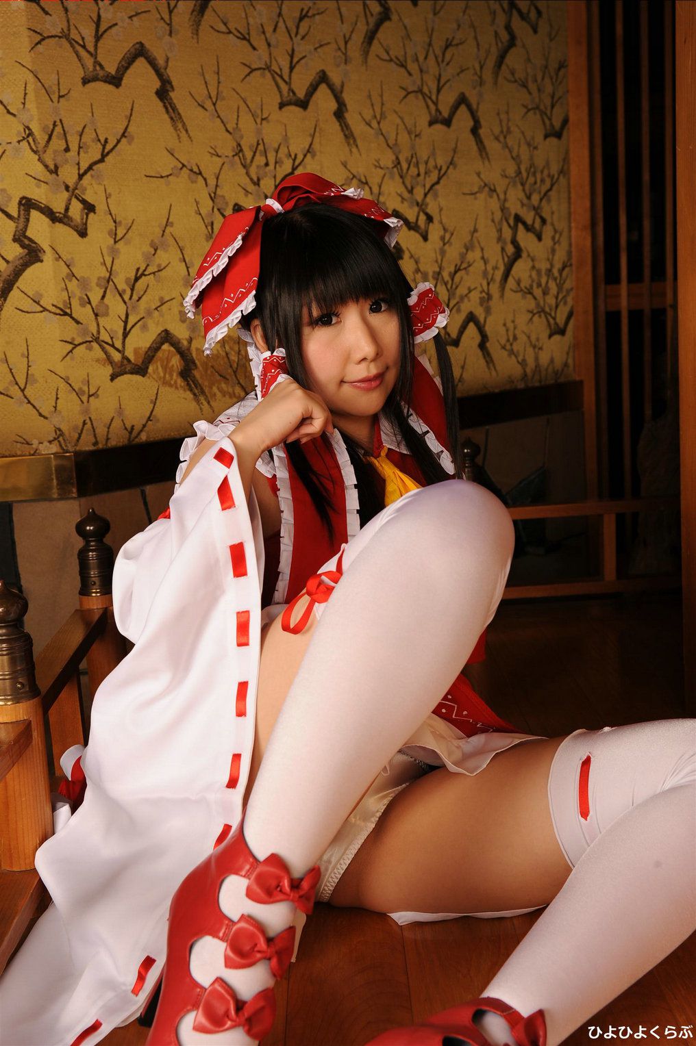 丹雫ひよ (Nishizuku Hiyo) 《東方Project》Hakurei Reimu  [HiyoHiyo Club]