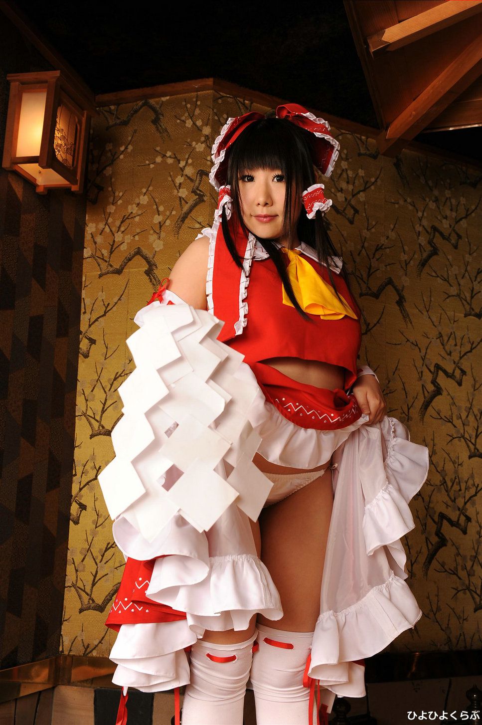 丹雫ひよ (Nishizuku Hiyo) 《東方Project》Hakurei Reimu  [HiyoHiyo Club]