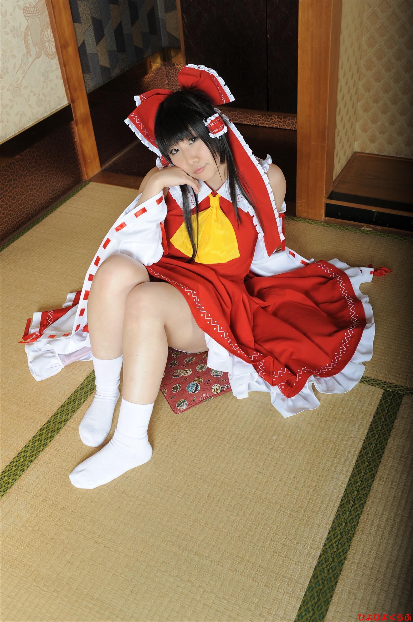 丹雫ひよ (Nishizuku Hiyo) 《東方Project》博麗霊夢   [HiyoHiyo Club]
