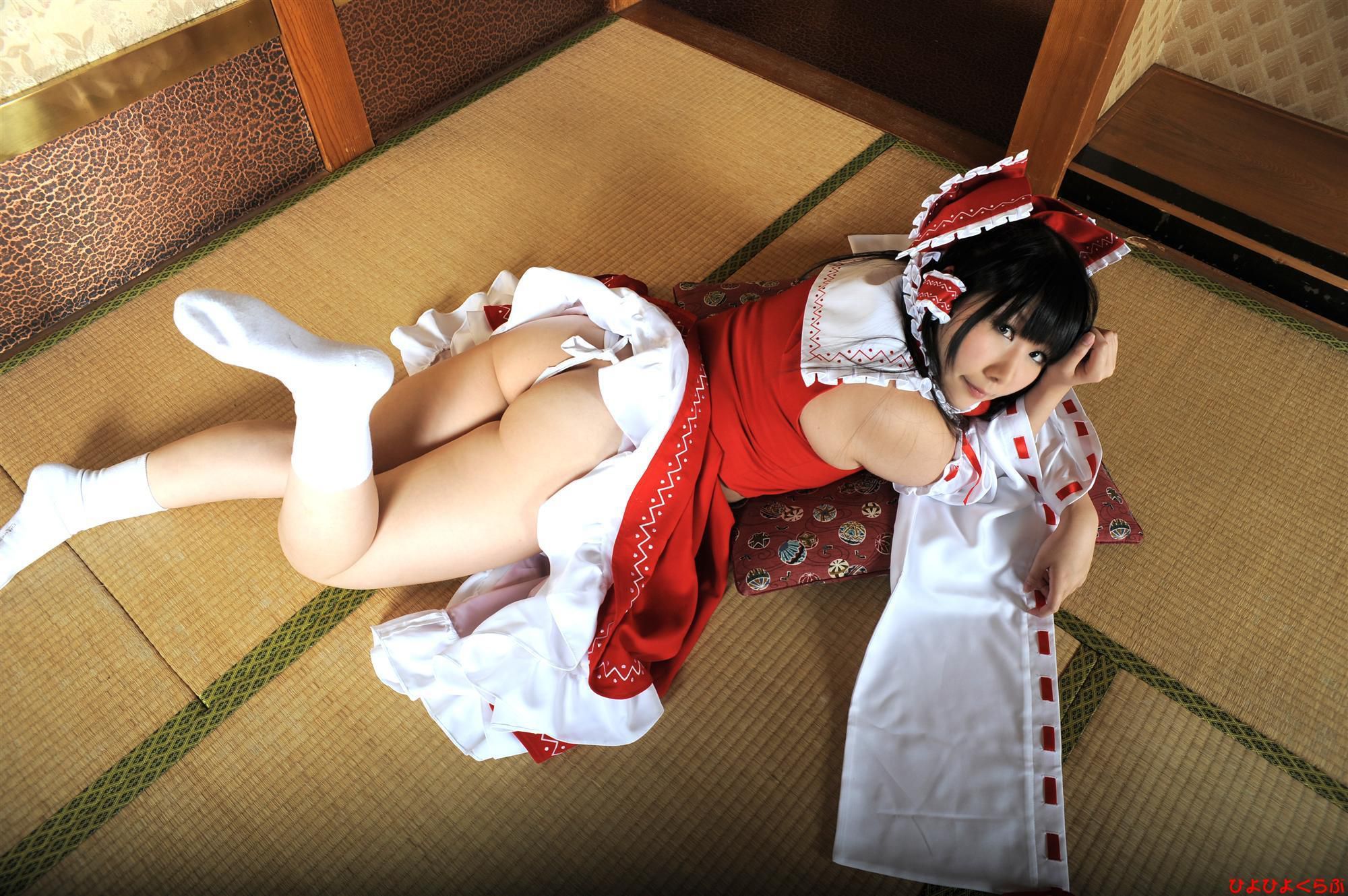 丹雫ひよ (Nishizuku Hiyo) 《東方Project》博麗霊夢   [HiyoHiyo Club]