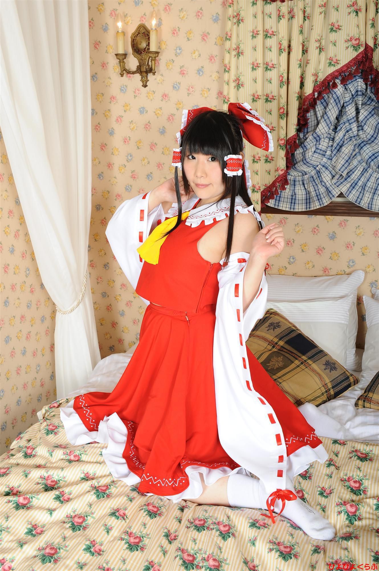 丹雫ひよ (Nishizuku Hiyo) 《東方Project》博麗霊夢   [HiyoHiyo Club]