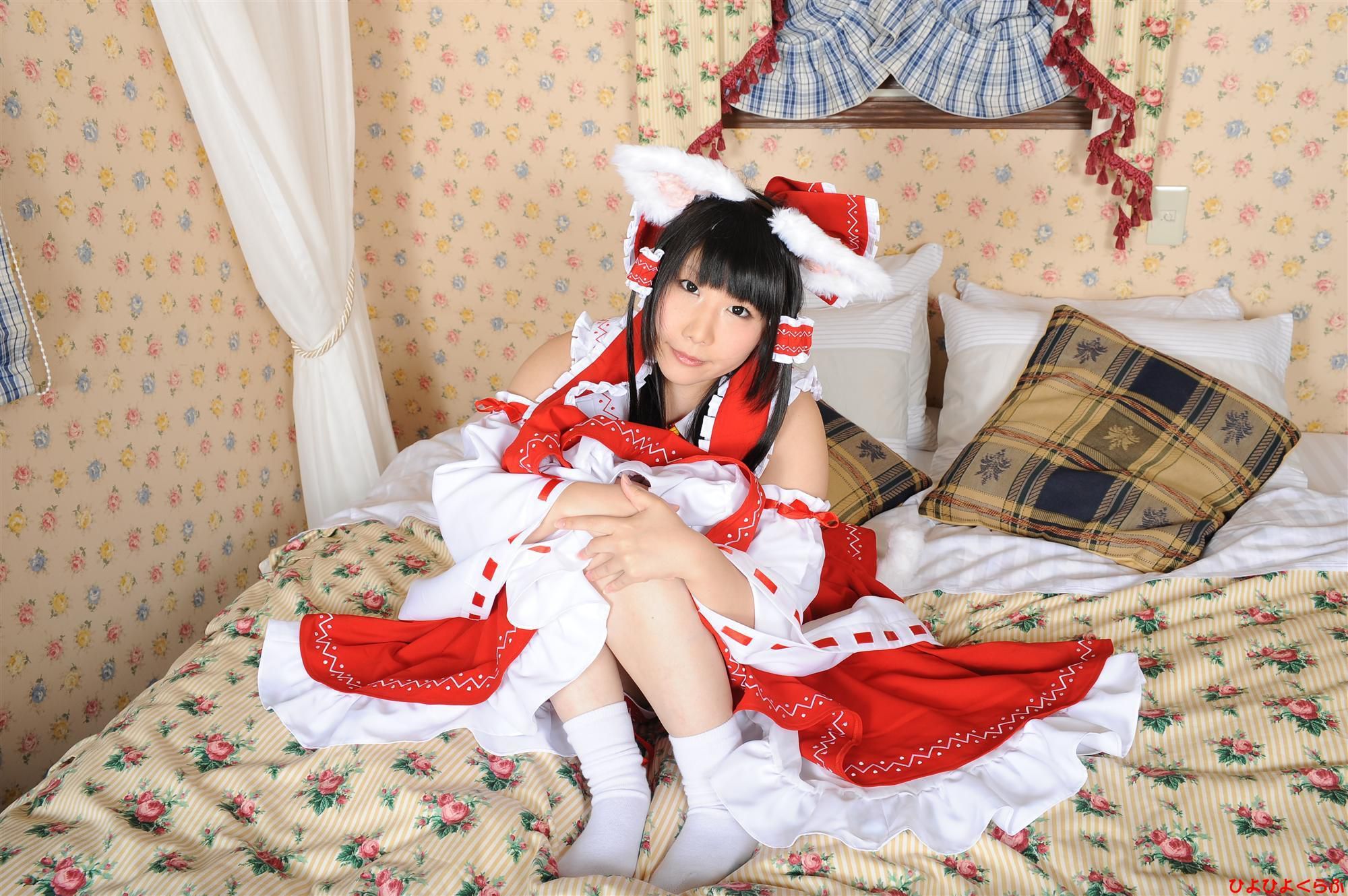 丹雫ひよ (Nishizuku Hiyo) 《東方Project》博麗霊夢   [HiyoHiyo Club]