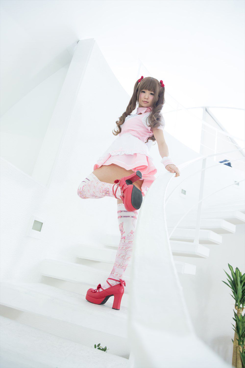 五木昶  Maid(メイド) + School Girl(女子校生)