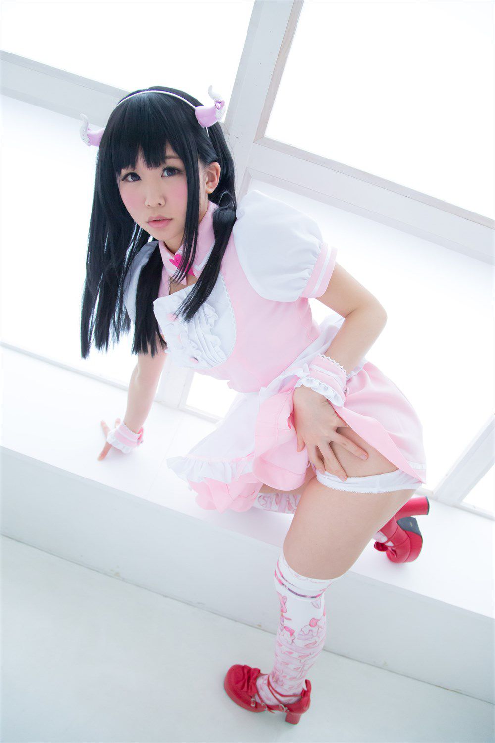 五木昶  Maid(メイド) + School Girl(女子校生)