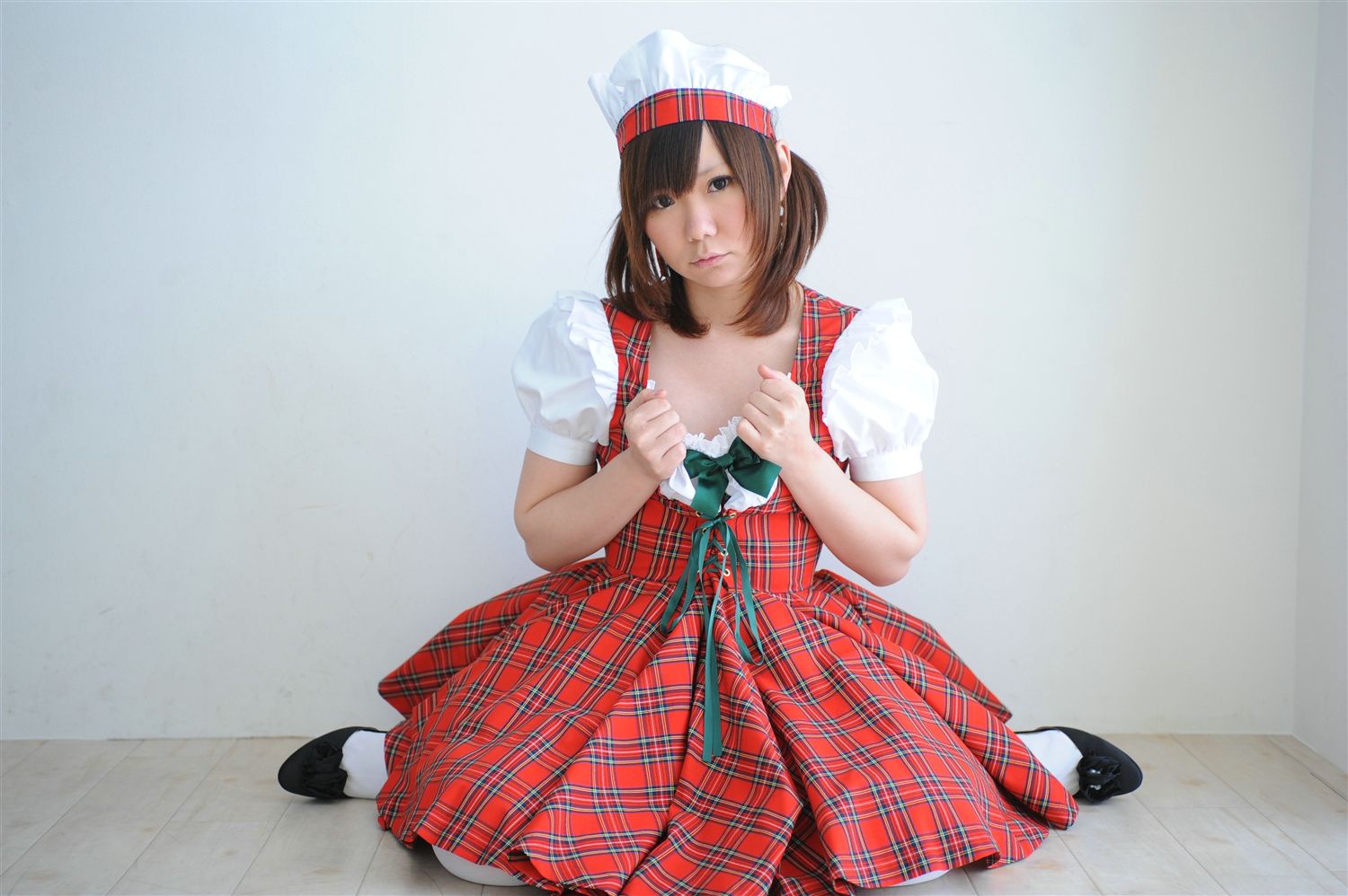 兎丘なこ  ご奉仕玩具Maid(メイド)姉妹 [Black★pumpkin]