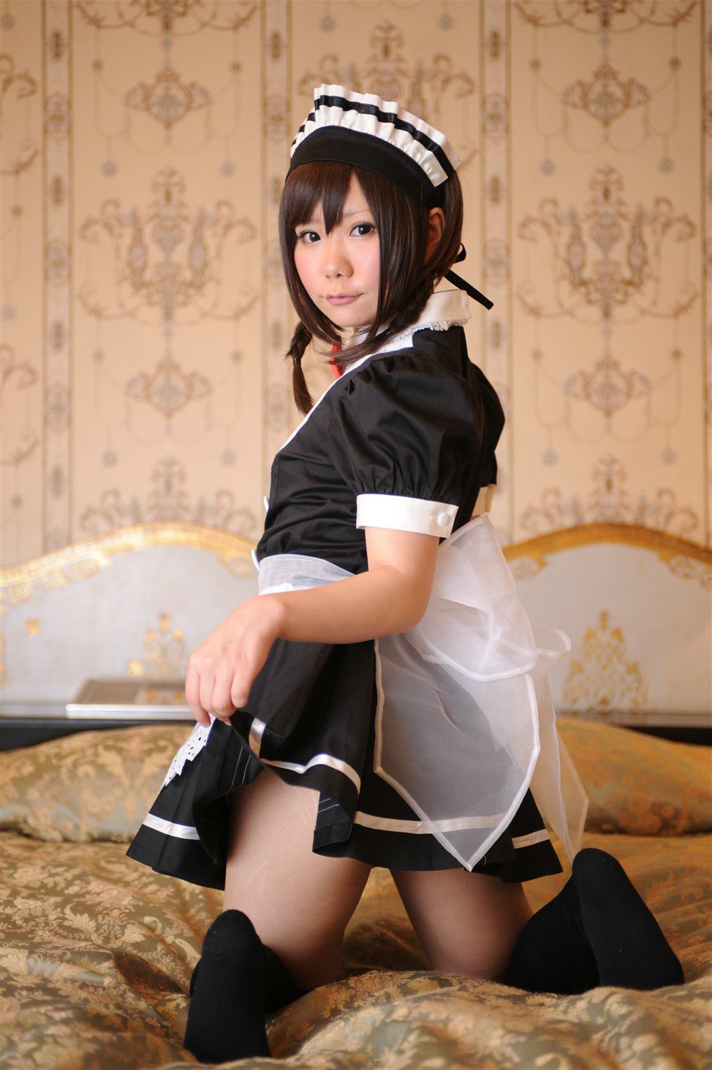 兎丘なこ  ご奉仕玩具Maid(メイド)姉妹 [Black★pumpkin]