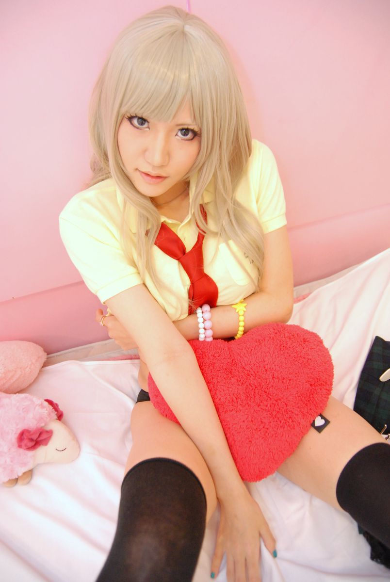 太宰ガロ (Dazai Garo) 《Macros》Sheryl Nome [From a rose.]