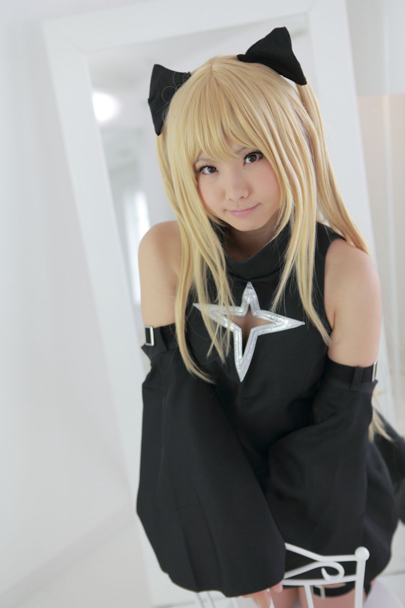 Enako(えなこ) 《To Love-Ru》Konjiki no Yami(金色の闇)