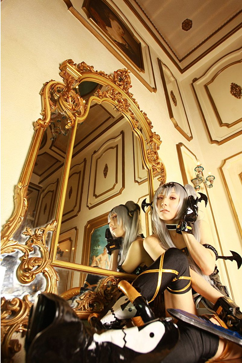 華群みさき(Hanamura Misaki) 《Queen s Blade》Alice+Alleyne+Echidna  [HONEY BUNNY]