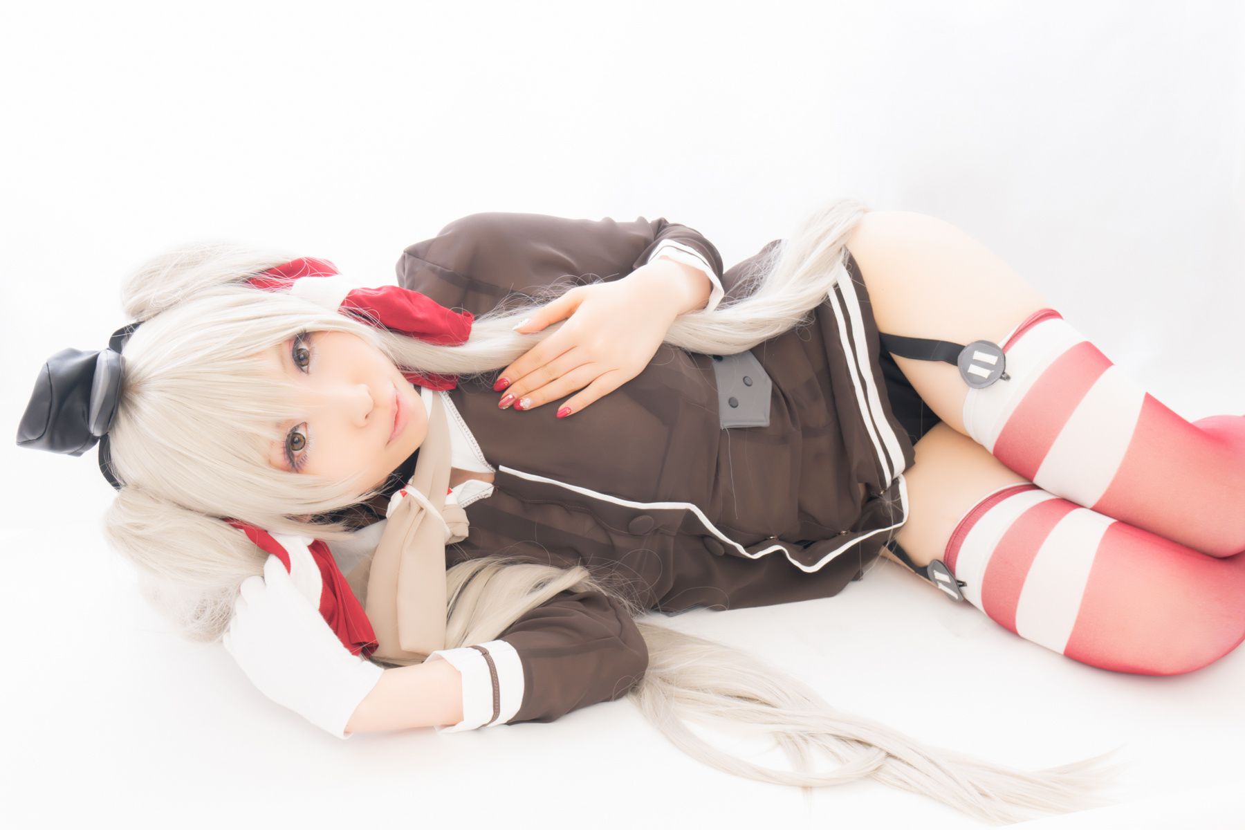 桃色れく (Momoiro Reku) 《Kantai Collection》Amatsukaze(天津風) [KURUPIKA]