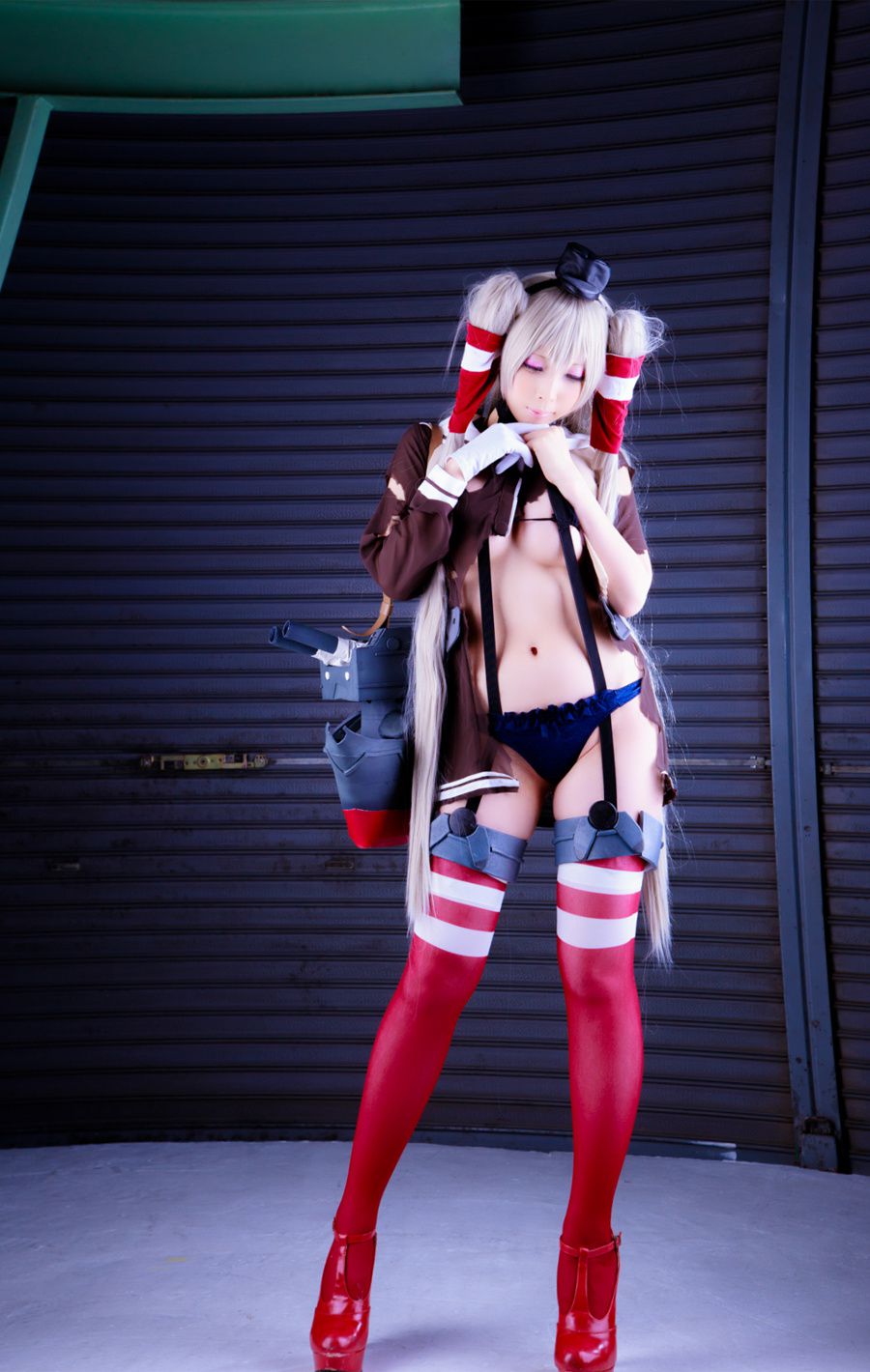 桃色れく (Momoiro Reku) 《Kantai Collection》Amatsukaze(天津風) [KURUPIKA]