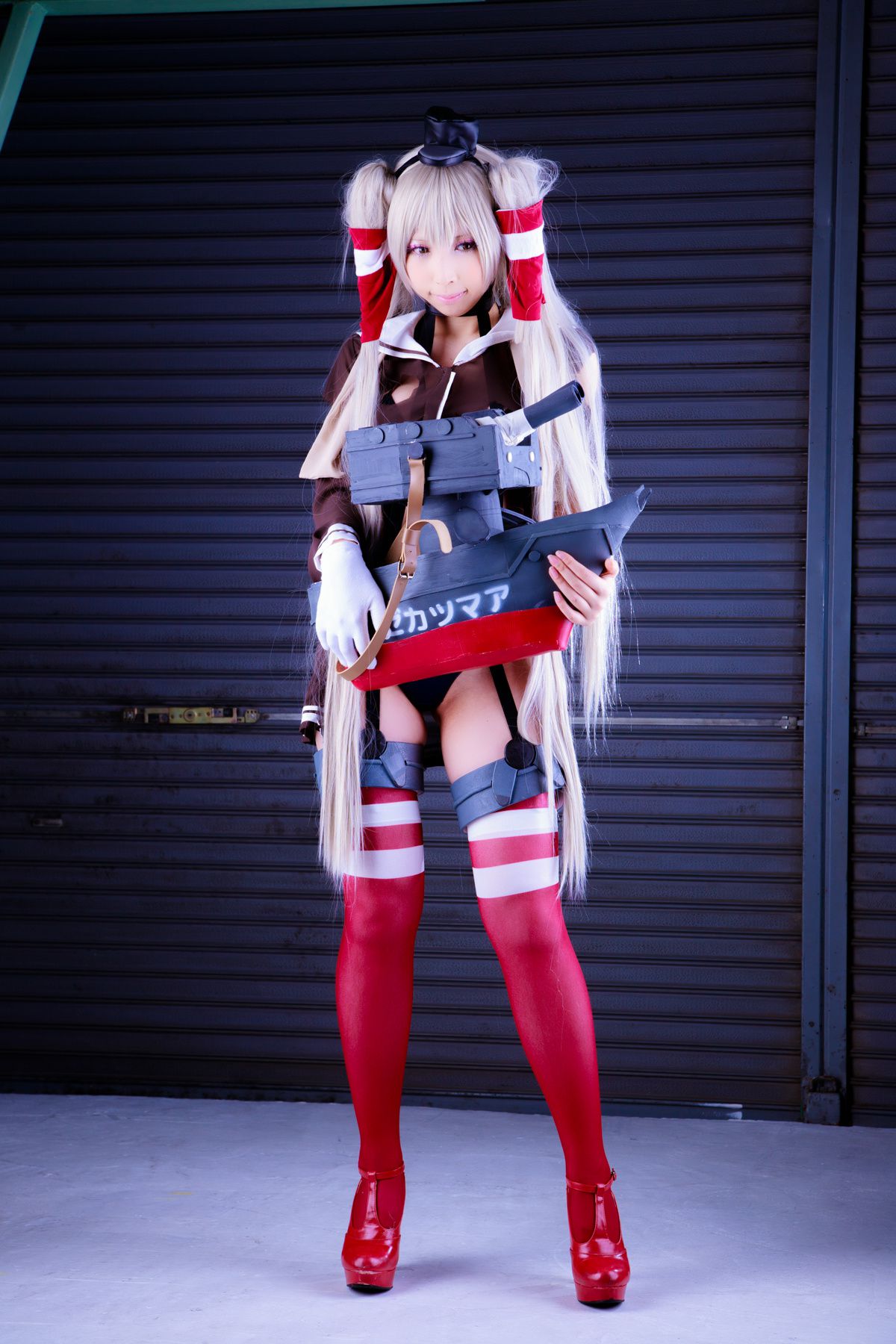 桃色れく (Momoiro Reku) 《Kantai Collection》Amatsukaze(天津風) [KURUPIKA]