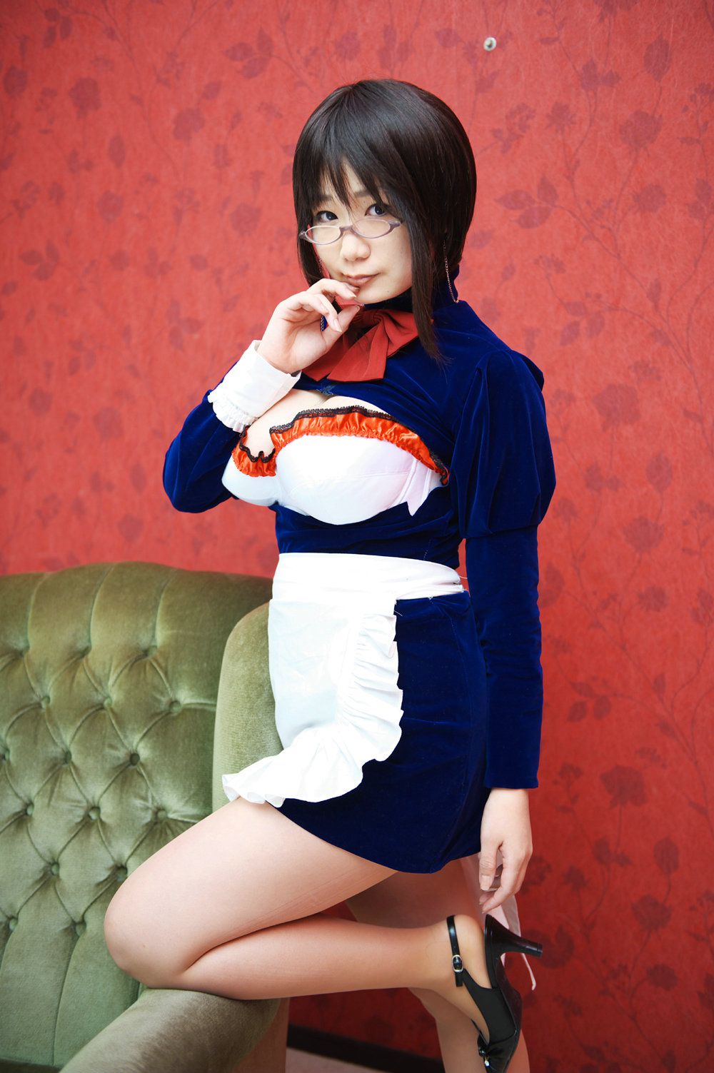 Chiyoko(チョコボール向囲) Unknown Character女仆眼镜娘