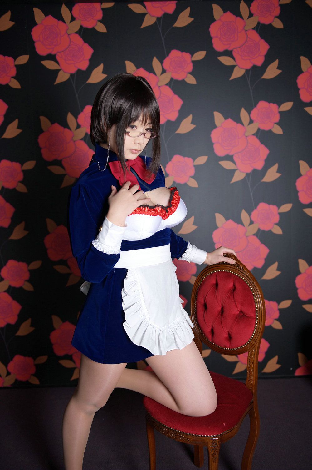 Chiyoko(チョコボール向囲) Unknown Character女仆眼镜娘