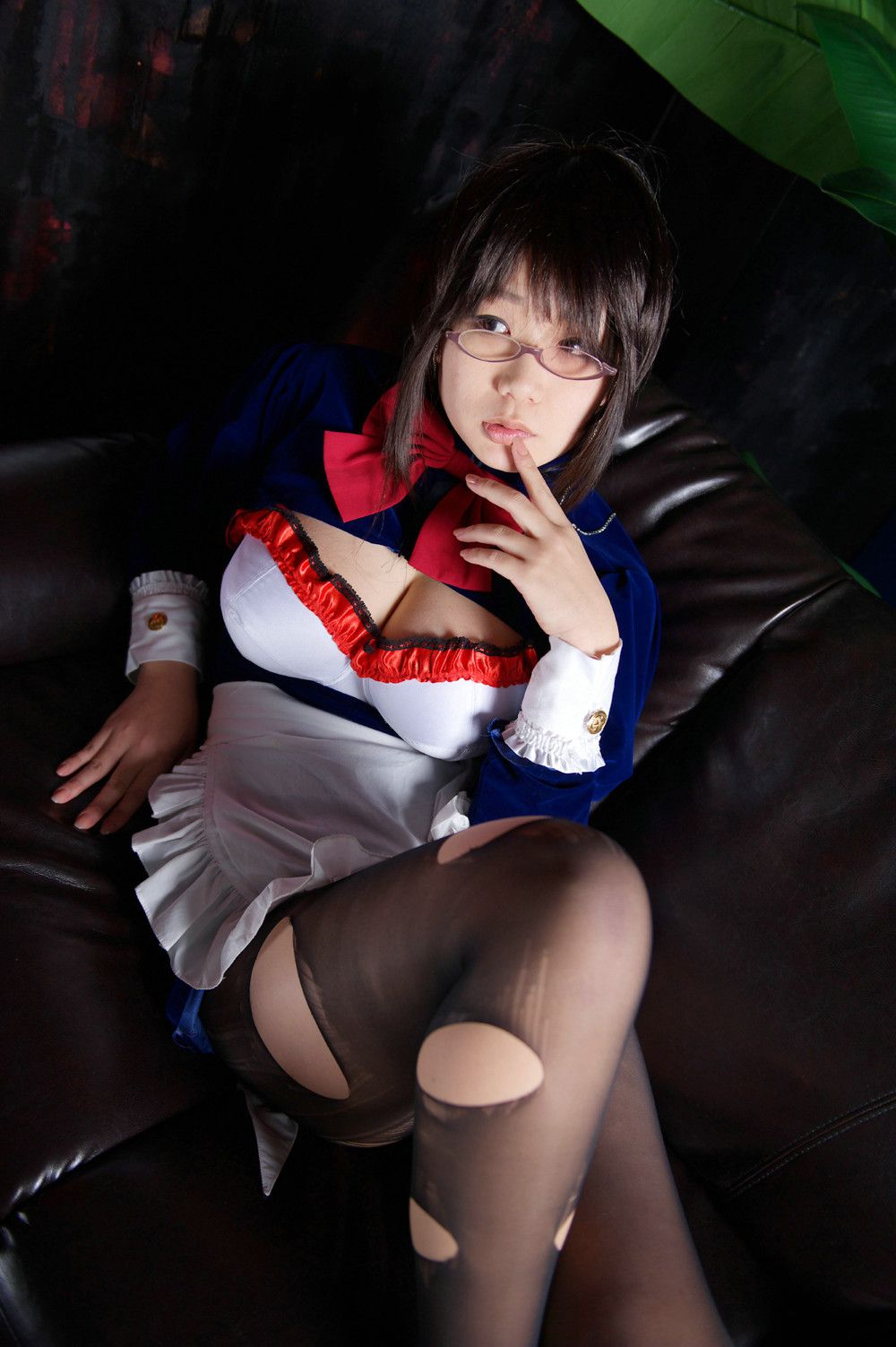 Chiyoko(チョコボール向囲) Unknown Character女仆眼镜娘
