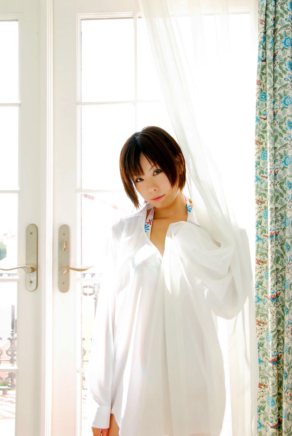 橘みなみ (Tachibana Minami) 《赌场少女》理欧?罗伦斯 3Sets