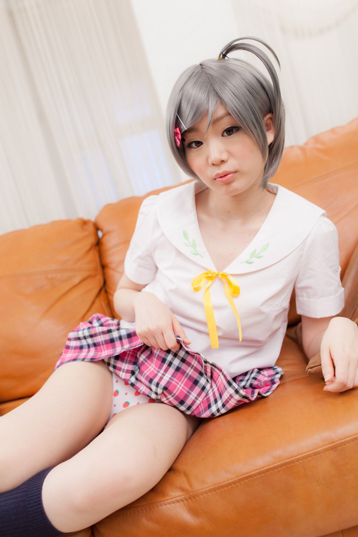 沙倉くるみ (Sakura Kurumi) 《変態王子と笑わない猫。》筒隠月子 [@factory]